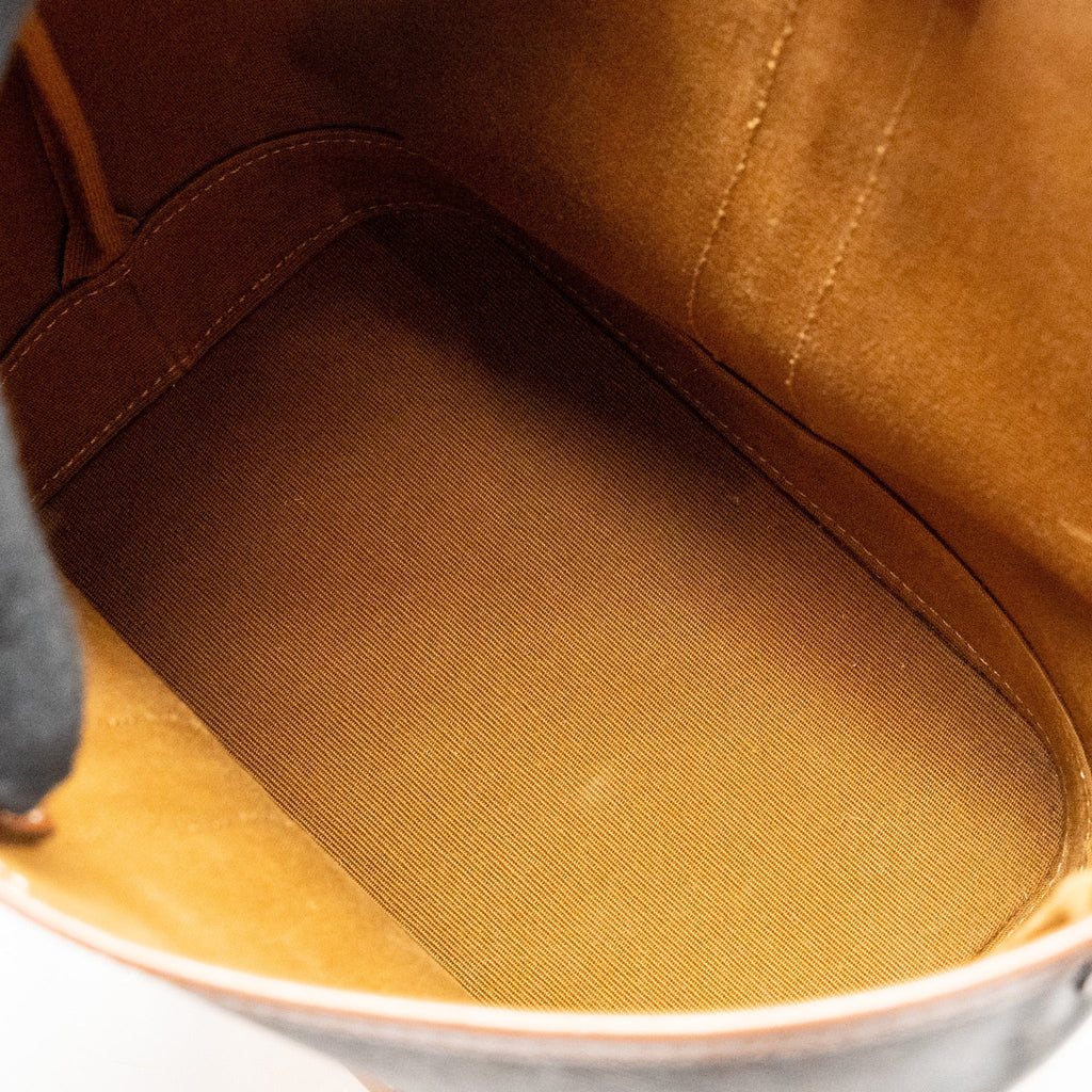 celine-small-bucket-bag-triomphe-canvas-leather-ghw-1