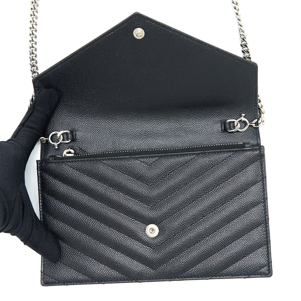saint-laurent-ysl-envelope-wallet-on-chain-grain-calfskin-black-shw