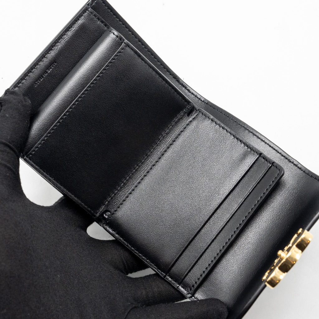 celine-small-triomphe-flap-wallet-shiny-calfskin-black-ghw