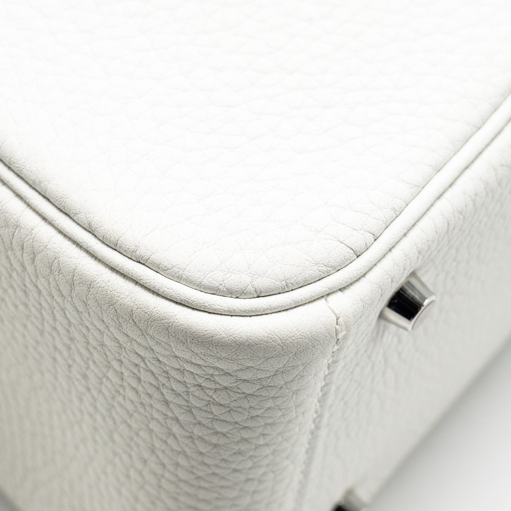 hermes-mini-lindy-clemence-new-white-shw-stamp-b