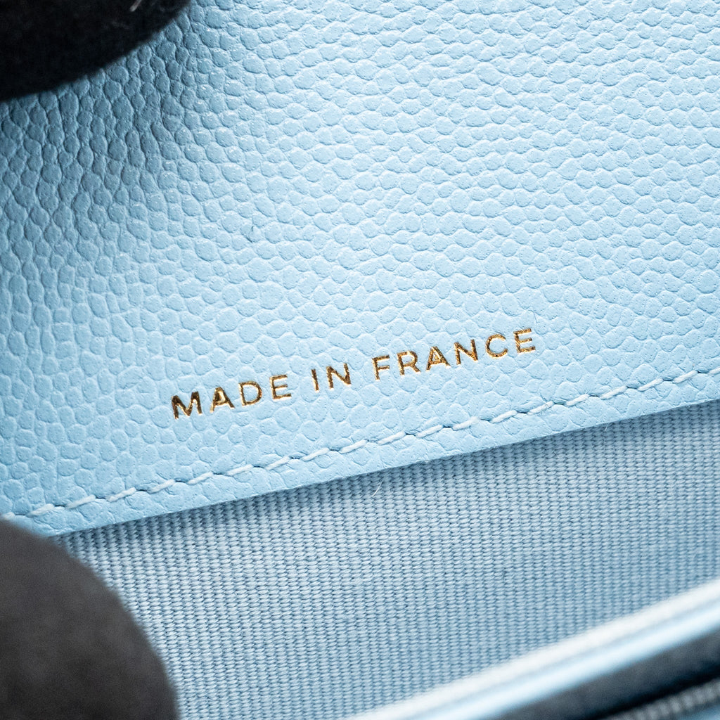 chanel-classic-flap-card-holder-caviar-blue-lghw-microchip-1