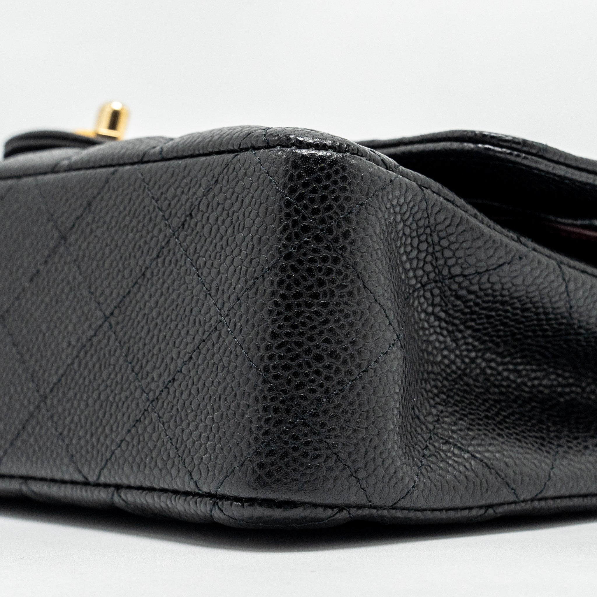 chanel-medium-classic-double-flap-bag-caviar-black-ghw-21