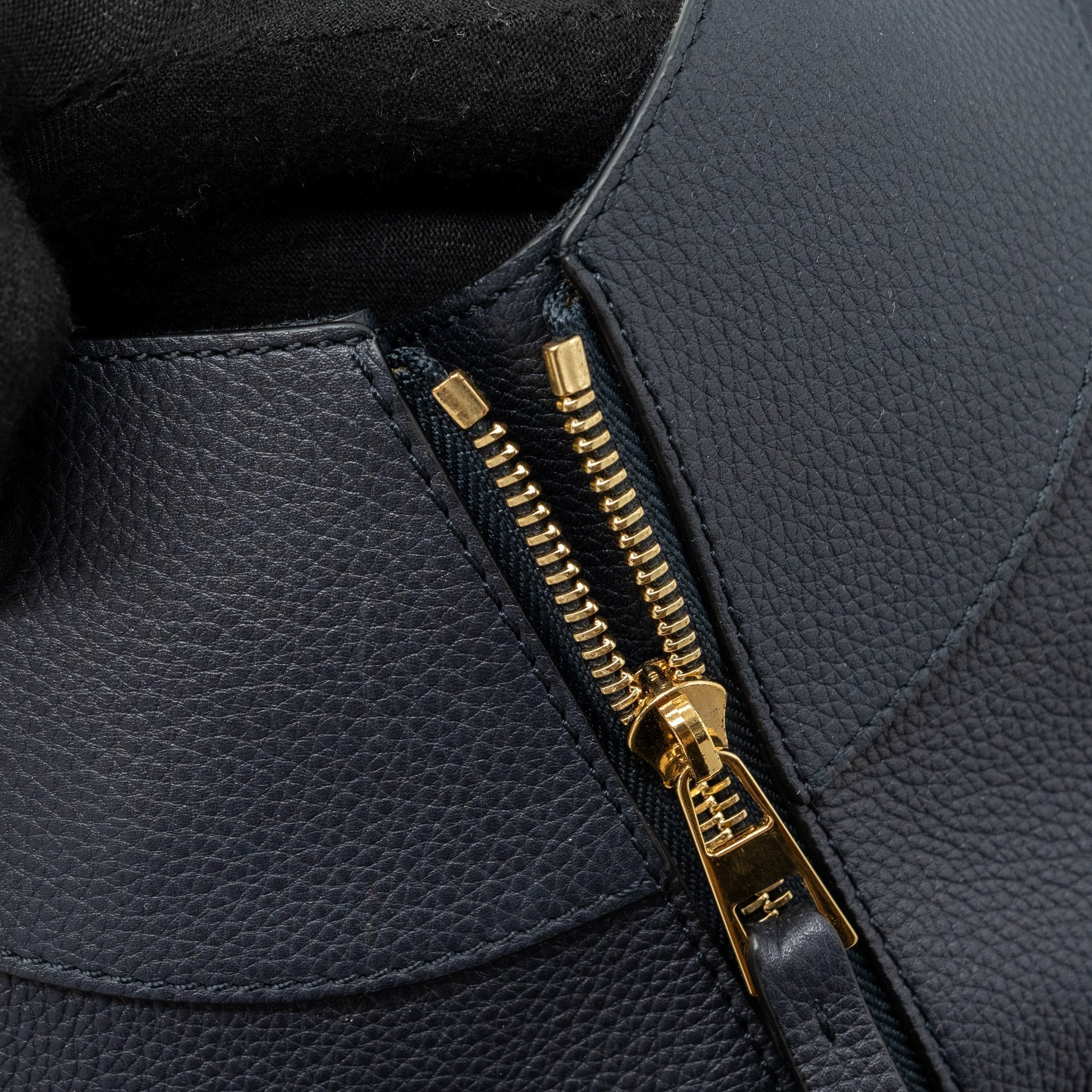 loewe-medium-hammock-bag-grained-calfskin-dark-blue-ghw