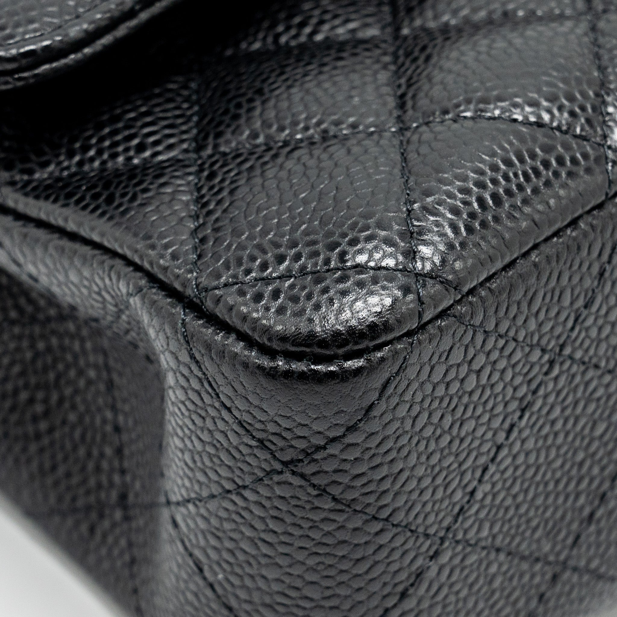 chanel-medium-classic-double-flap-bag-caviar-black-ghw-21