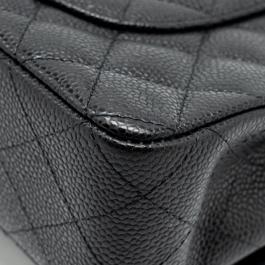 chanel-medium-classic-double-flap-bag-caviar-black-ghw-21