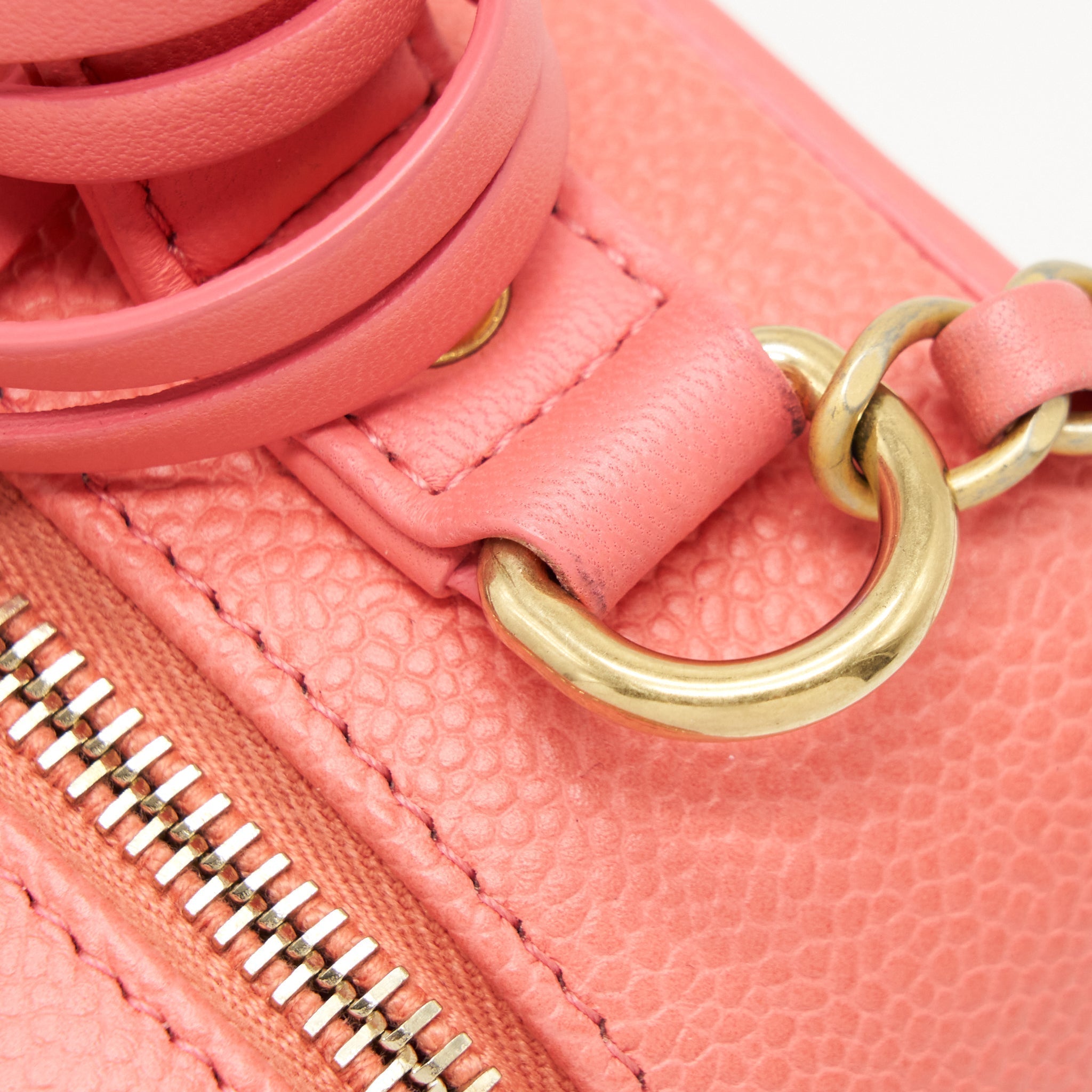 chanel-vanity-case-mediumcaviar-pink-ruthenium-ghw