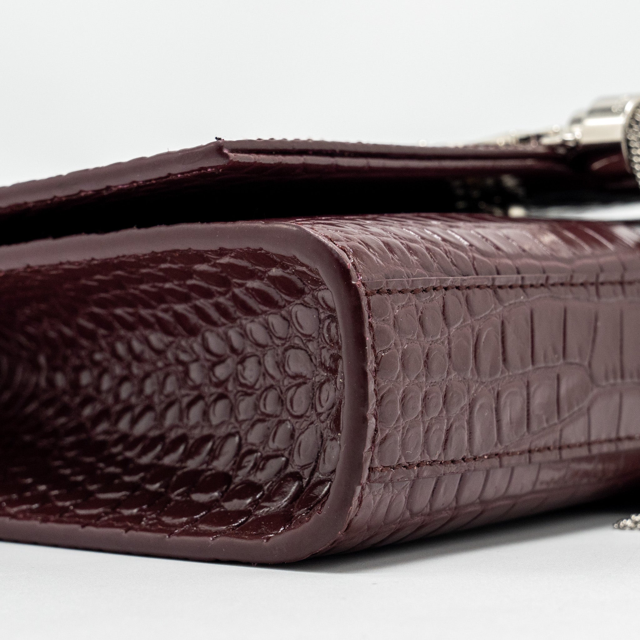 saint-laurent-ysl-kate-bag-croc-embossed-calfskin-burgundy-shw