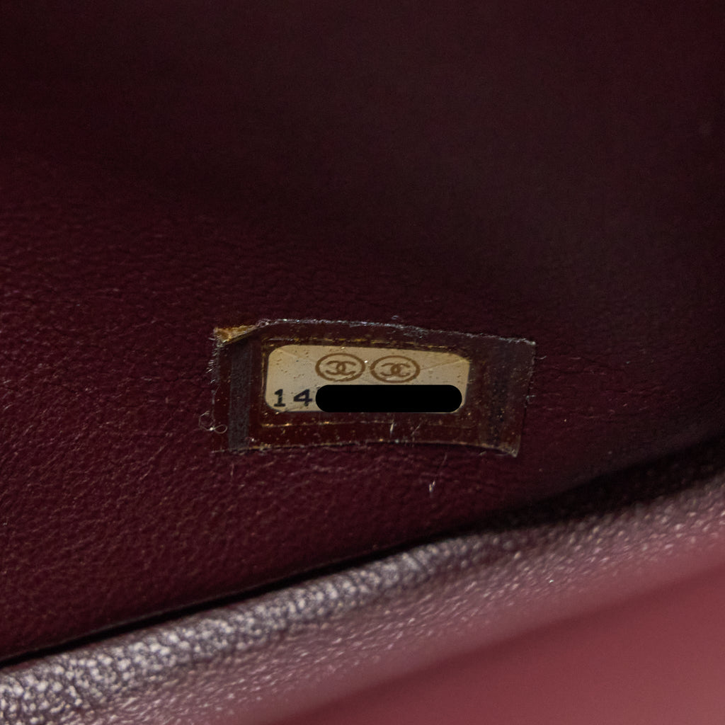 chanel-maxi-classic-double-flap-bag-lambskin-ghw