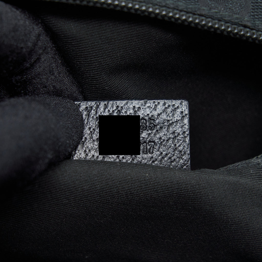 gucci-tote-fabric-gg-supreme-black