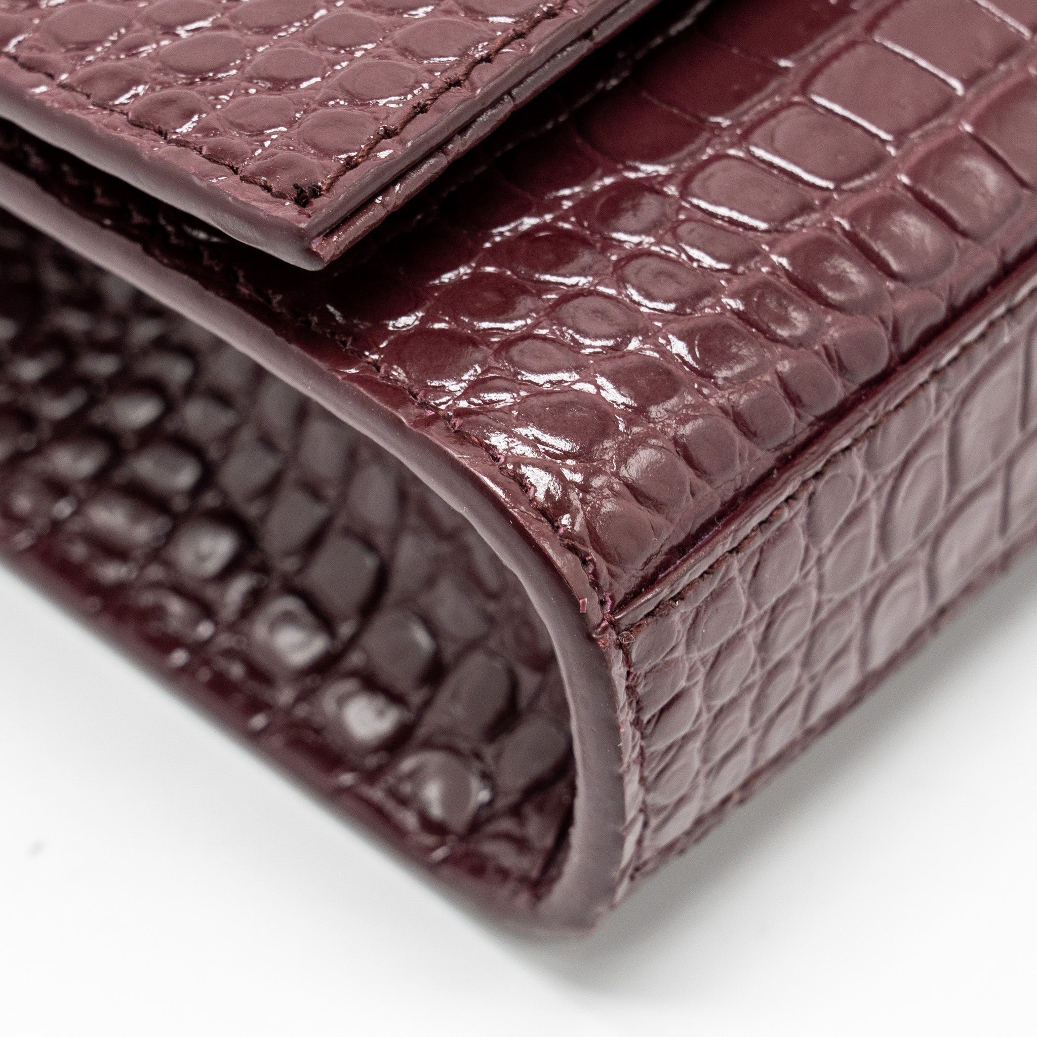 saint-laurent-ysl-kate-bag-croc-embossed-calfskin-burgundy-shw