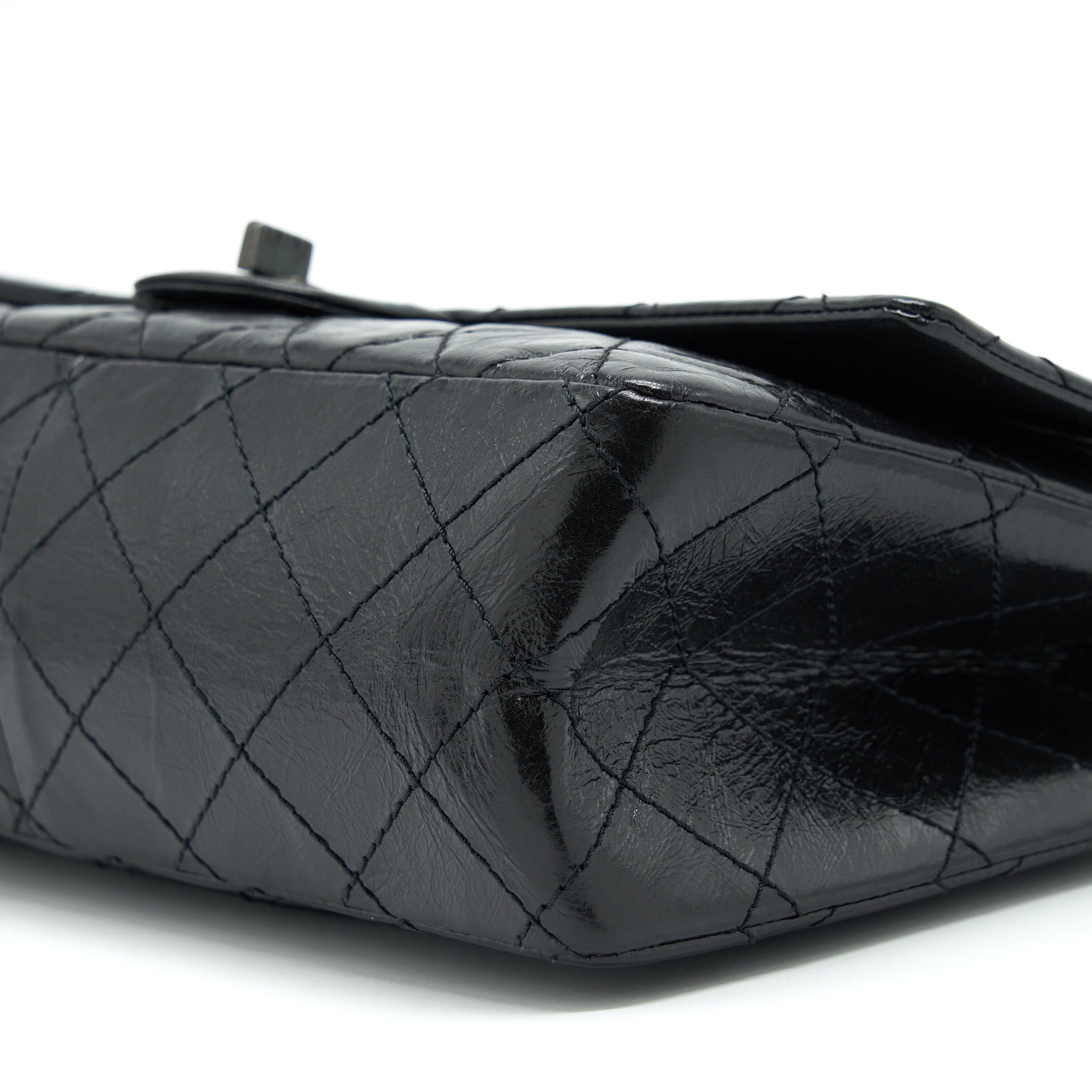 chanel-2-55-226-reissue-aged-calfskin-so-black