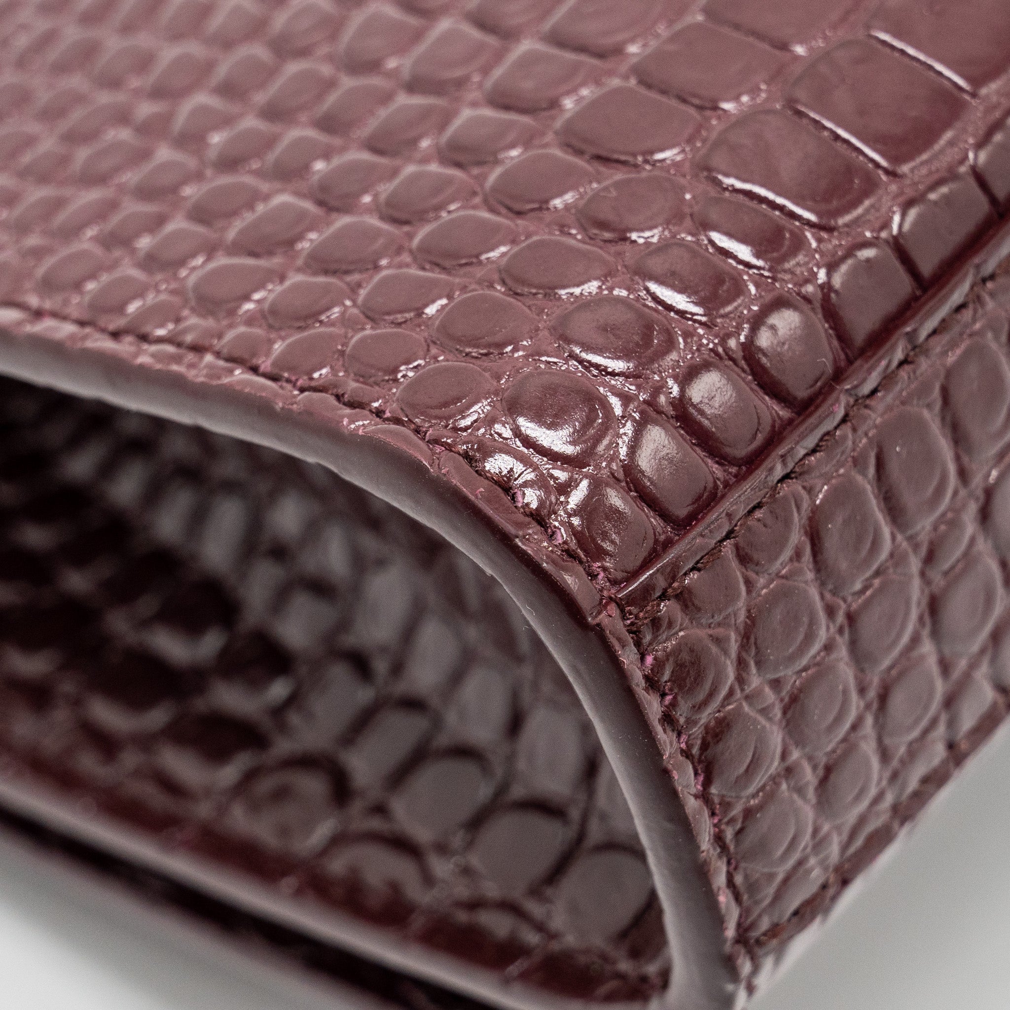 saint-laurent-ysl-kate-bag-croc-embossed-calfskin-burgundy-shw