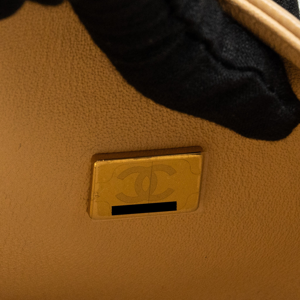 chanel-medium-classic-double-flap-bag-caviar-beige-ghwmicrochip