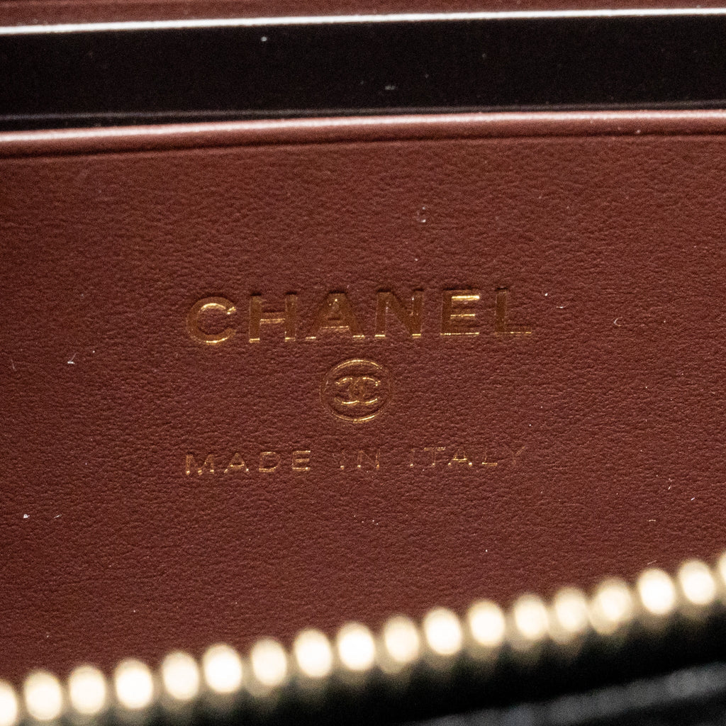 chanel-25p-cc-top-handle-vanity-with-chain-caviar-black-lghwmicrochip-3