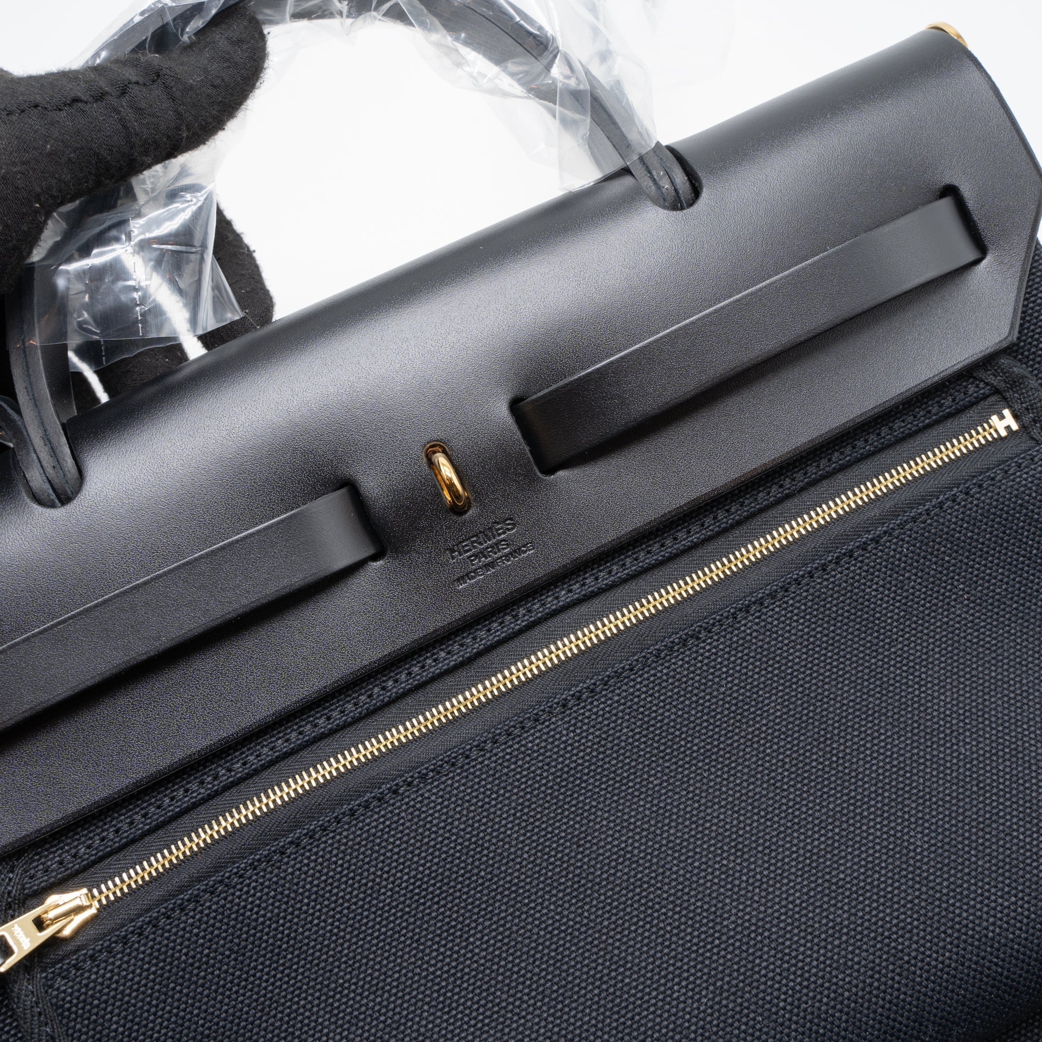 hermes-herbag-zip-31-bag-canvas-black-ghw-stamp-u
