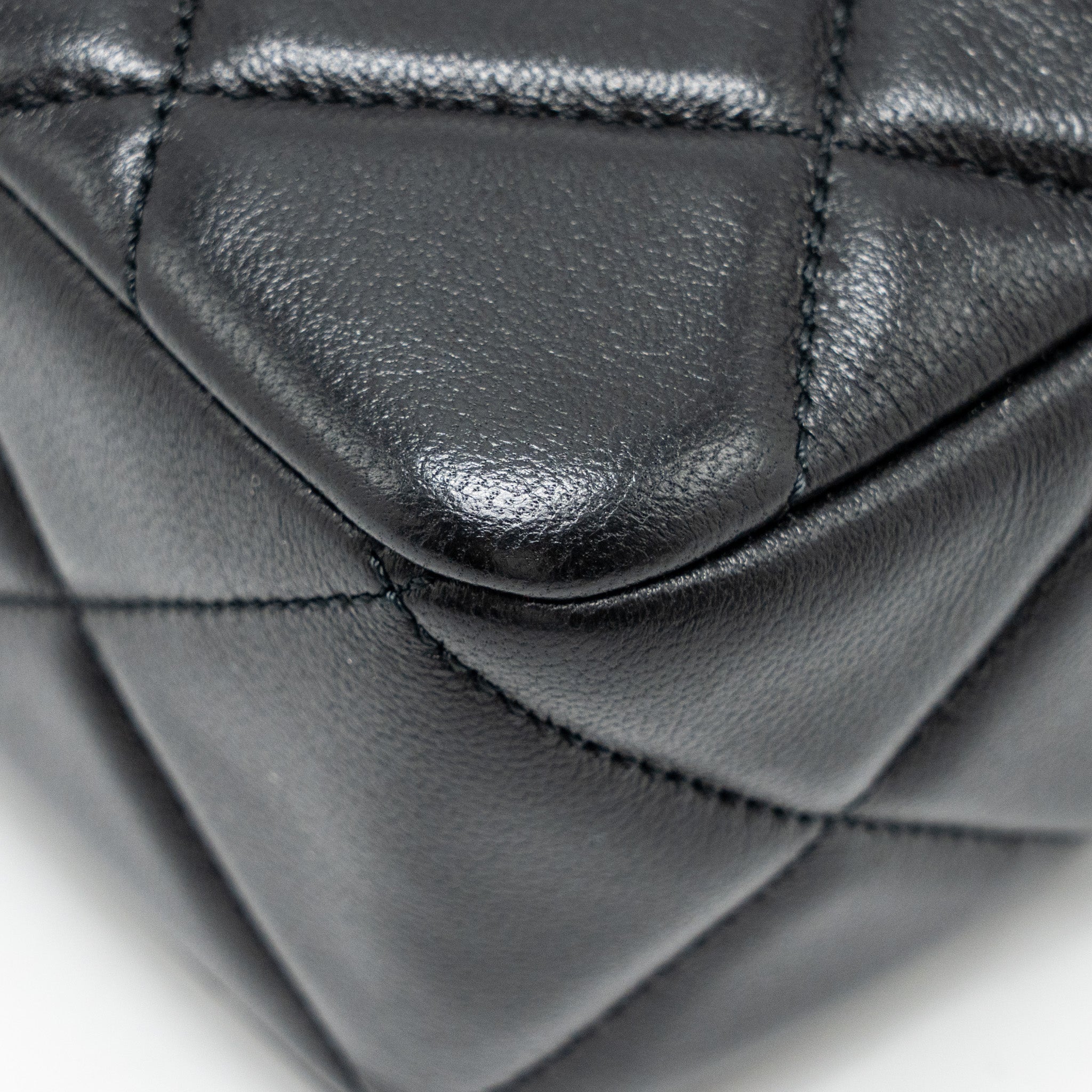 chanel-quilted-mini-flap-bag-with-detailed-chain-lambskin-black-ghw-microchip