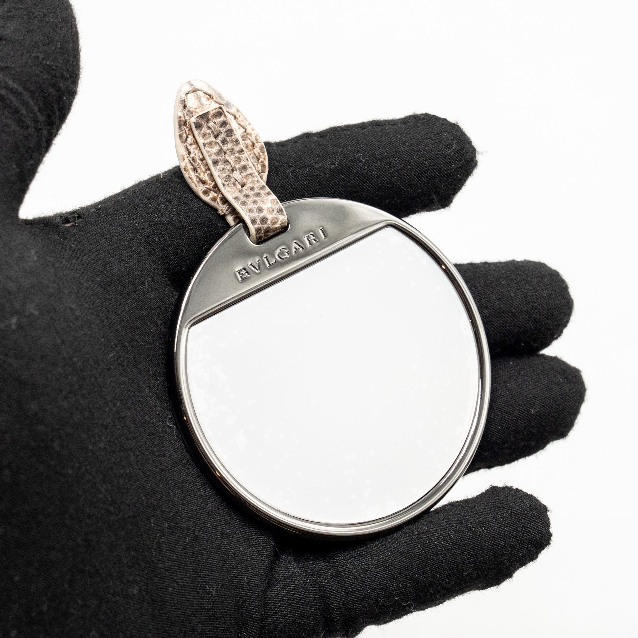 bvlgari-top-handle-serpenti-forever-crossbody-bag-shiny-lizard-white-multicolour-black-hardware-copy