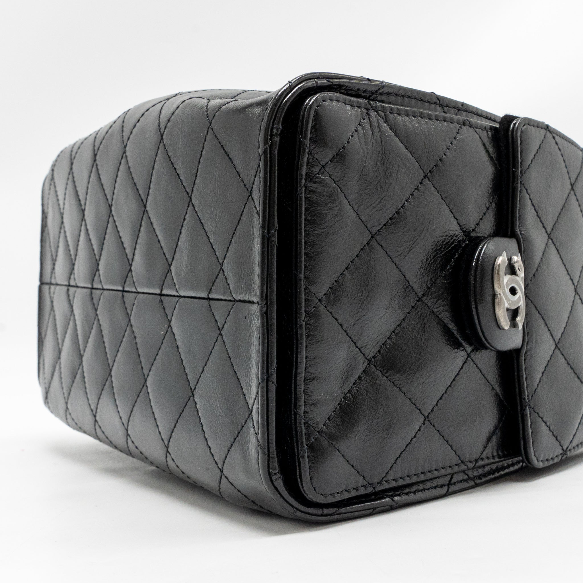 chanel-small-25-bag-crumpled-shiny-calfskin-black-multicolour-hardware-microchip-copy