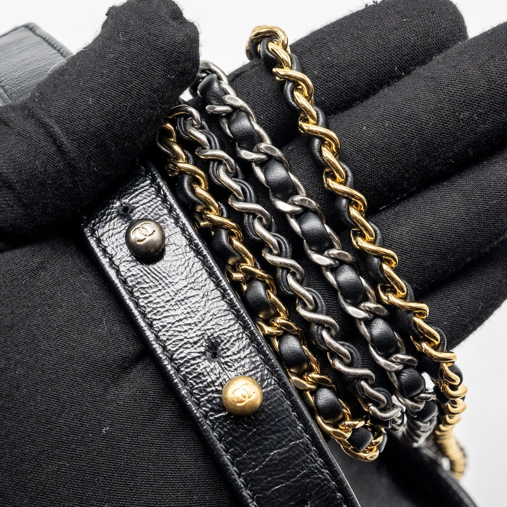 chanel-small-gabrielle-hobo-bag-calfskin-black-multicolour-hardware-1