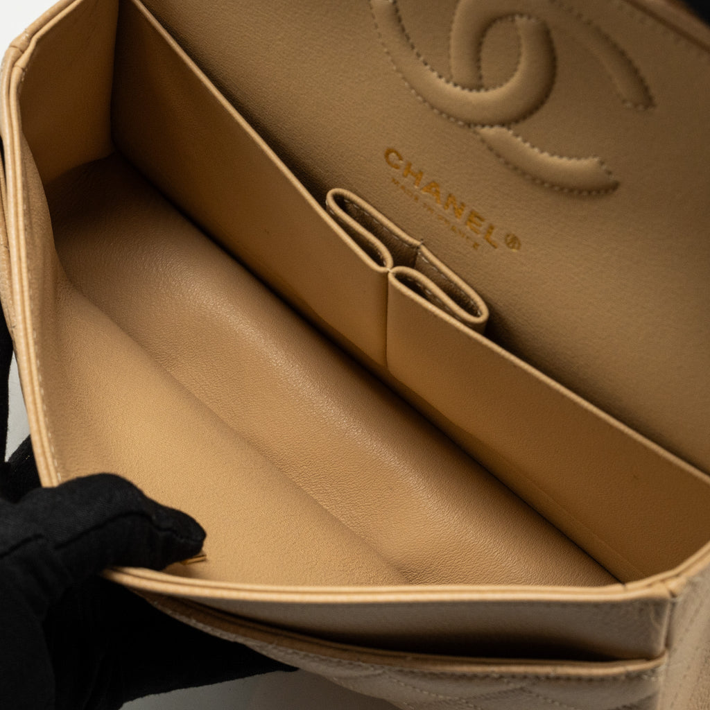 chanel-medium-classic-double-flap-bag-caviar-beige-ghwmicrochip