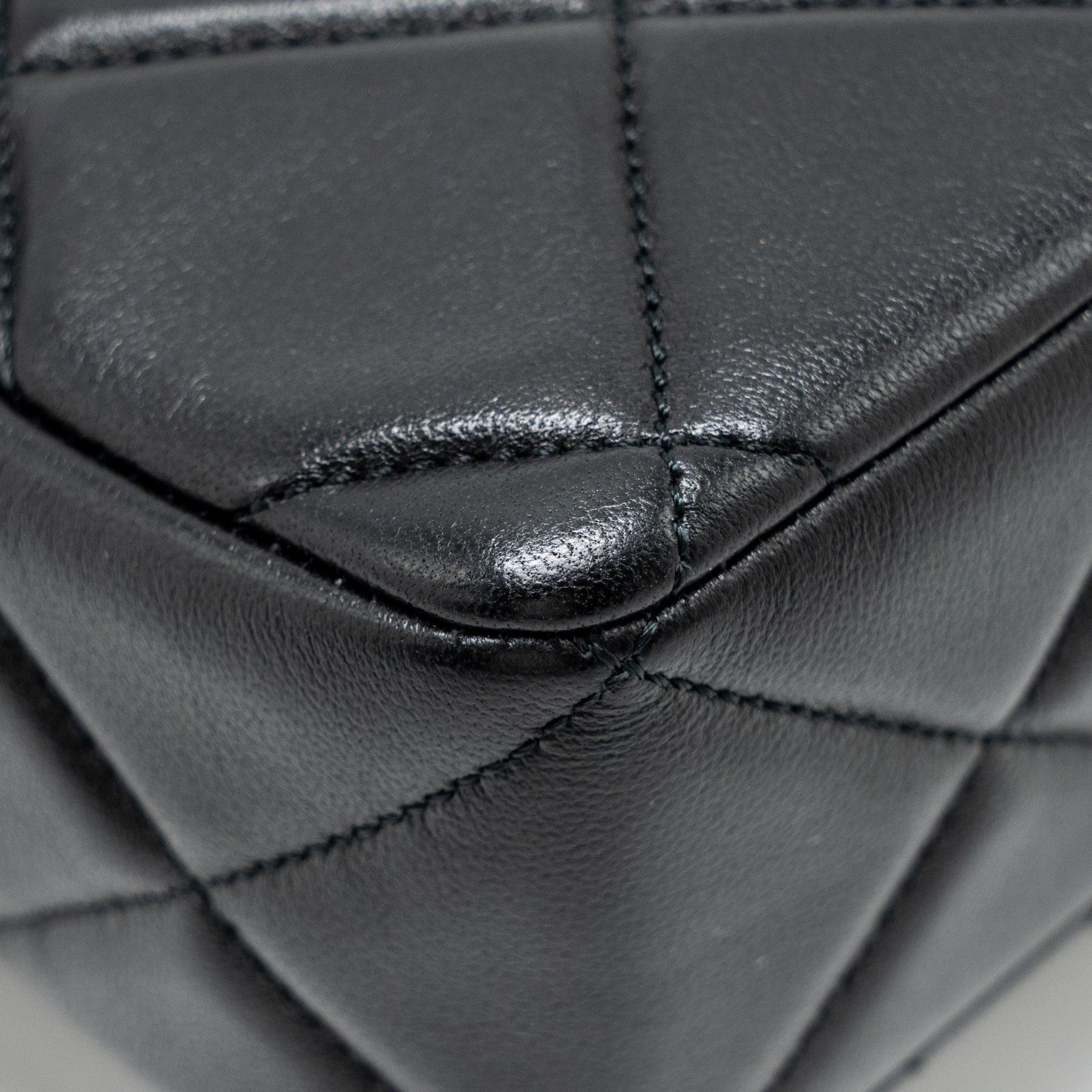 chanel-quilted-mini-flap-bag-with-detailed-chain-lambskin-black-ghw-microchip
