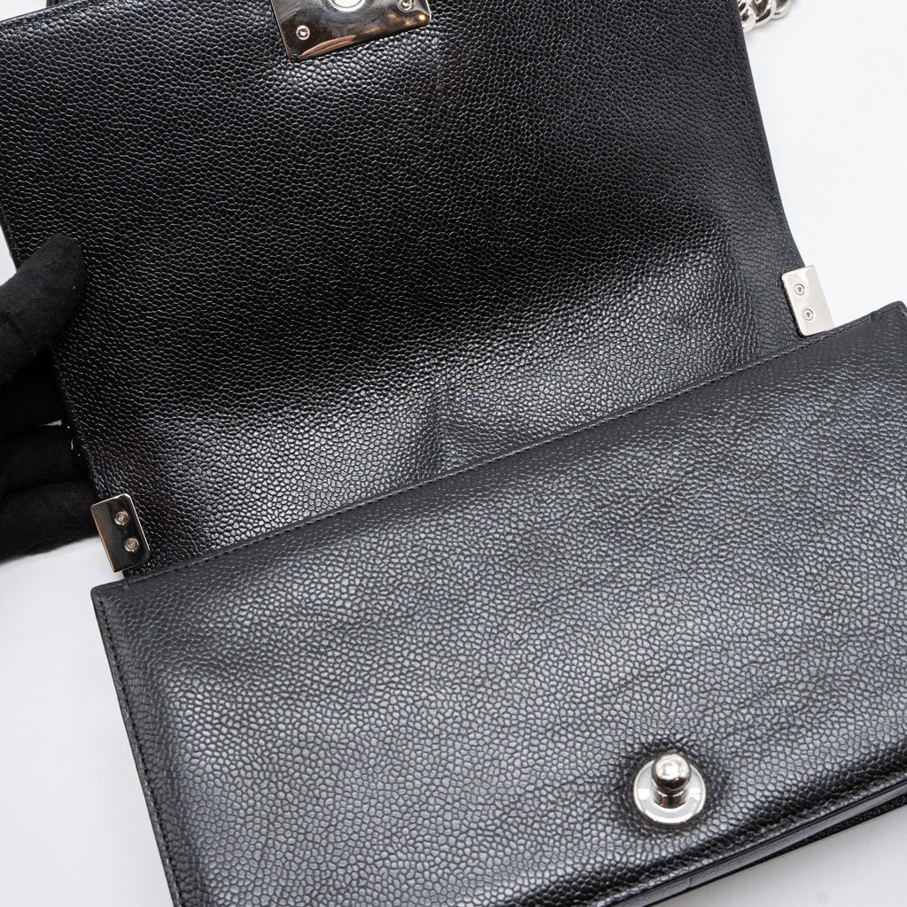 chanel-medium-boy-bag-caviar-black-shw