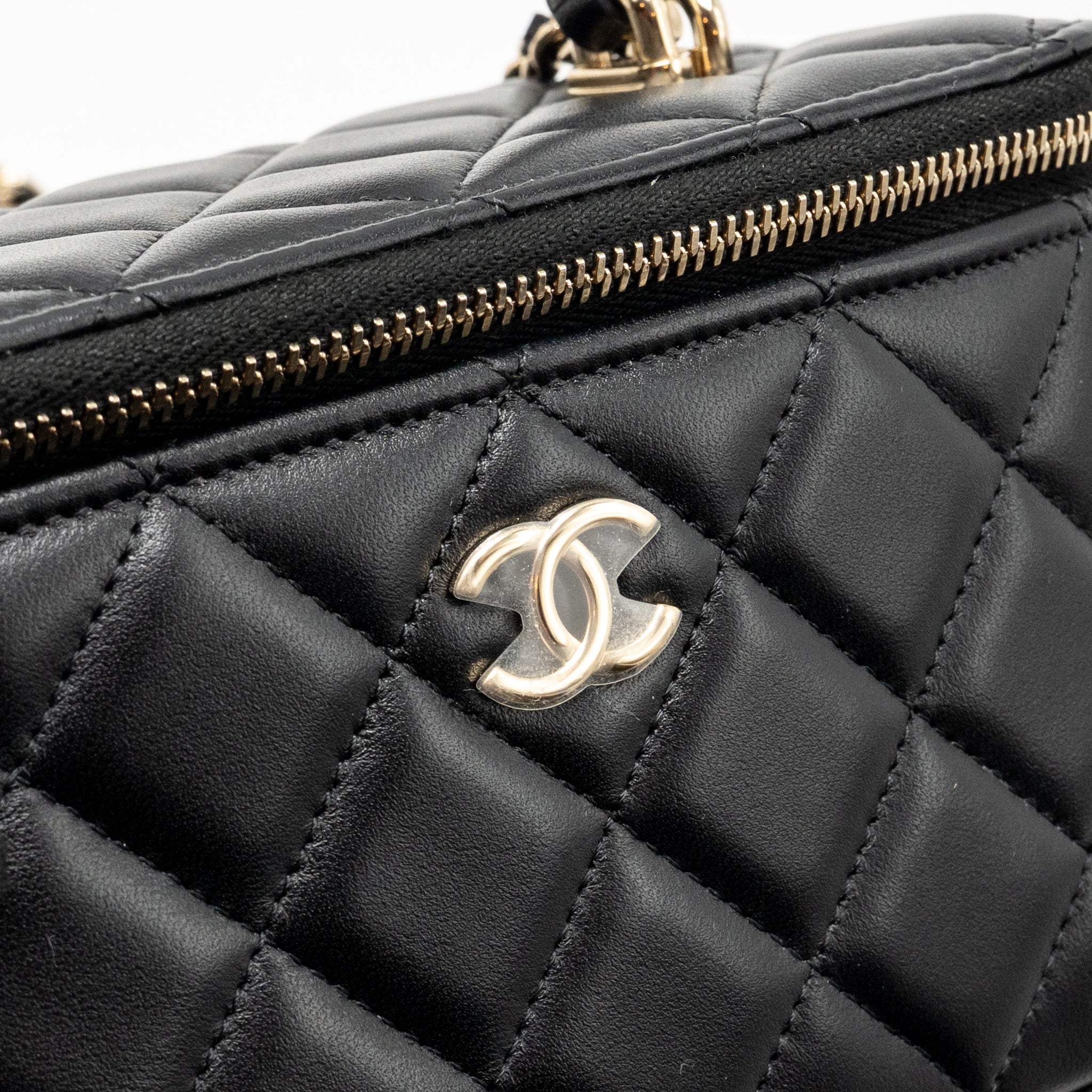 chanel-top-handle-long-vanity-case-lambskin-black-lghw-microchip