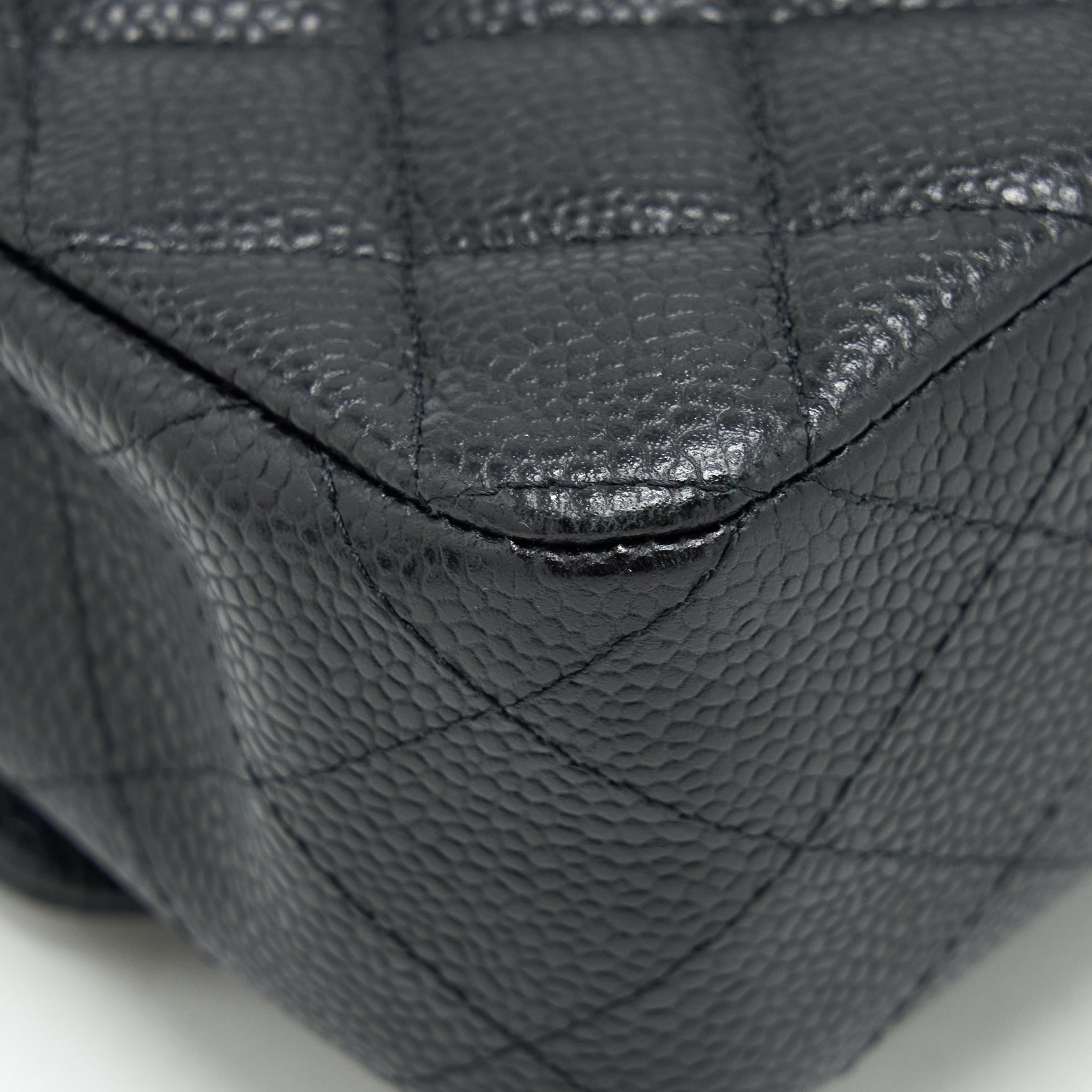 chanel-medium-classic-flap-bag-caviar-black-ghw