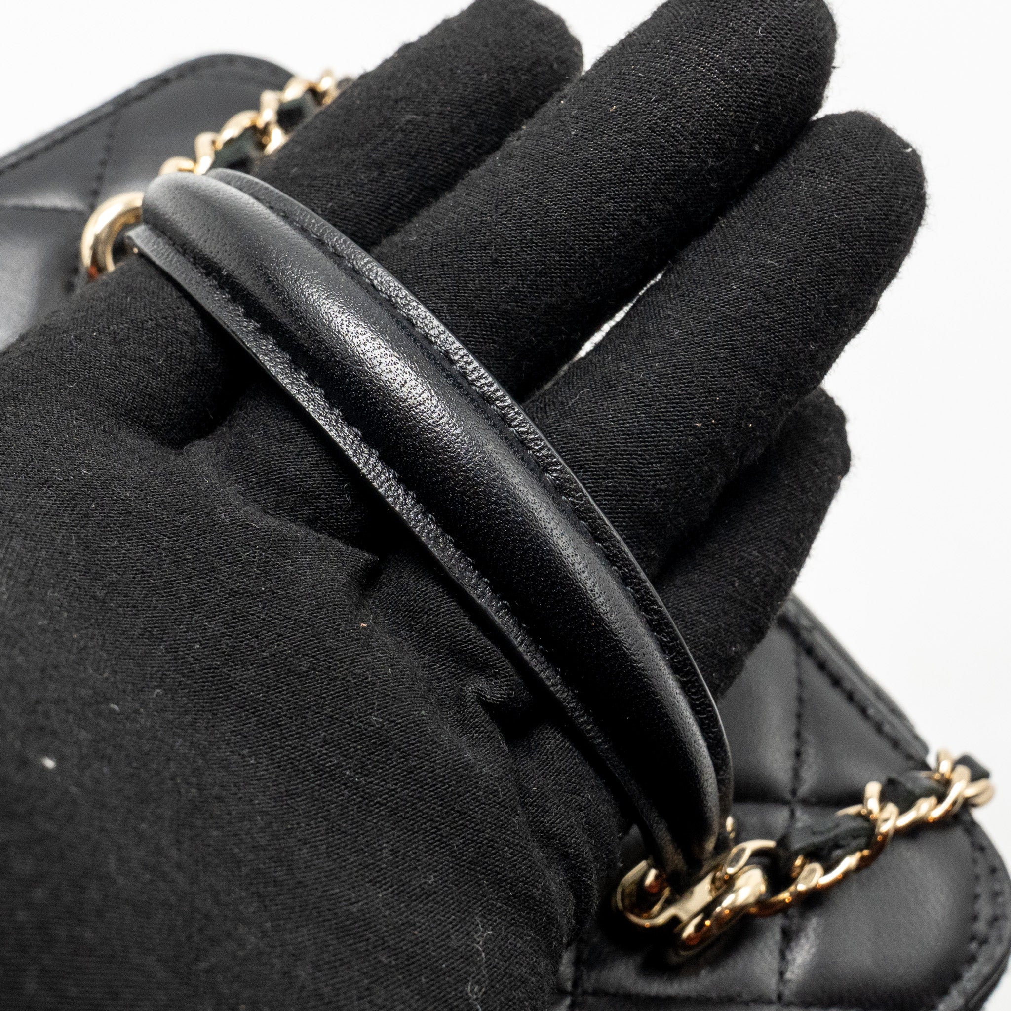 chanel-top-handle-long-vanity-case-lambskin-black-lghw-microchip