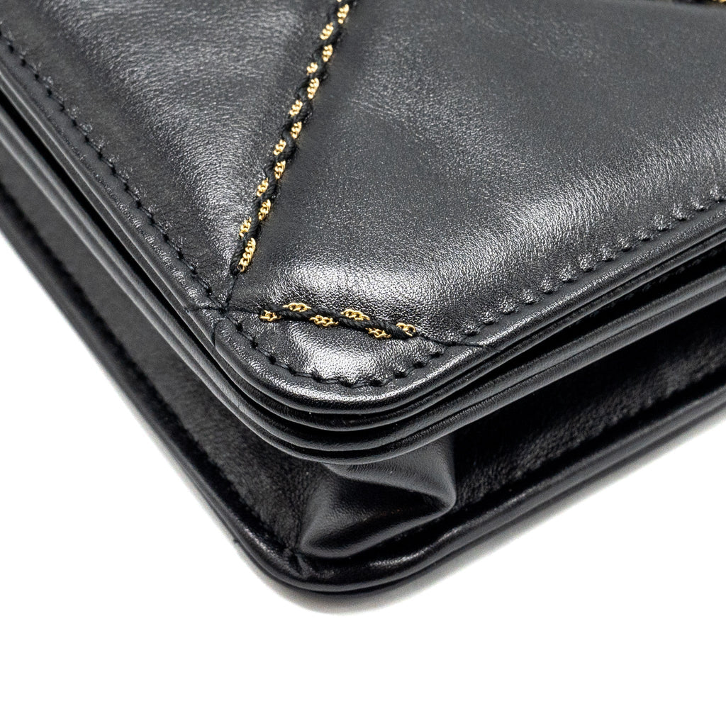 chanel-quilted-wallet-on-chain-shiny-calfskin-black-ghw-microchip-copy