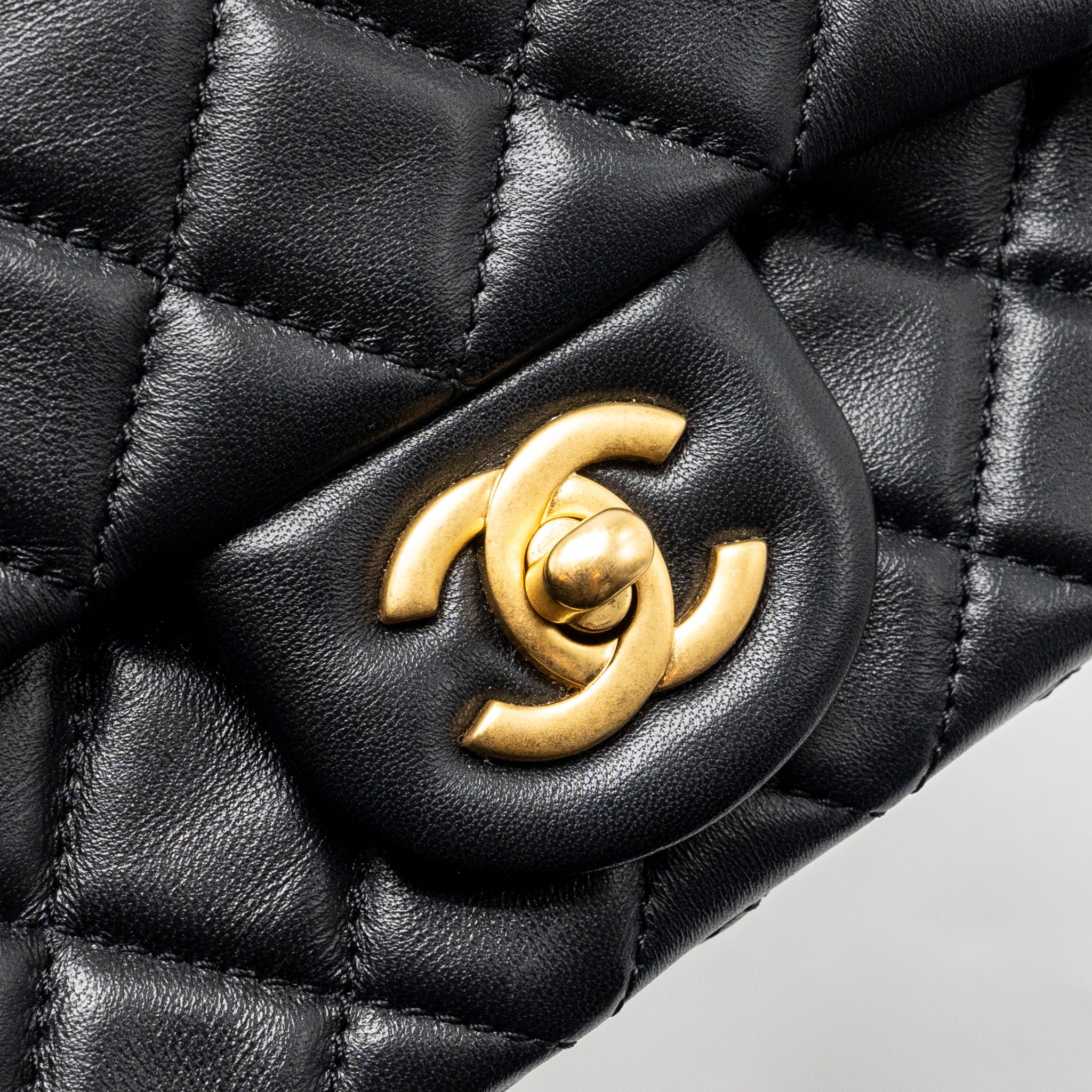chanel-pearl-crush-mini-square-flap-bag-lambskin-black-ghw-microchip-7