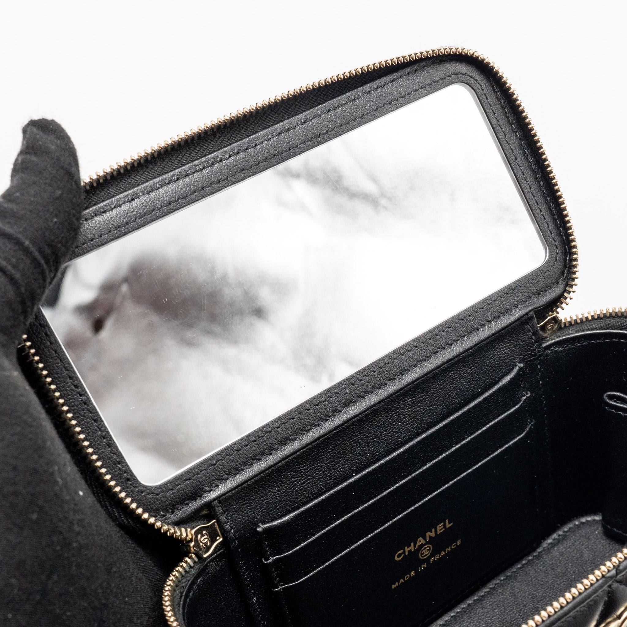 chanel-top-handle-long-vanity-case-lambskin-black-lghw-microchip