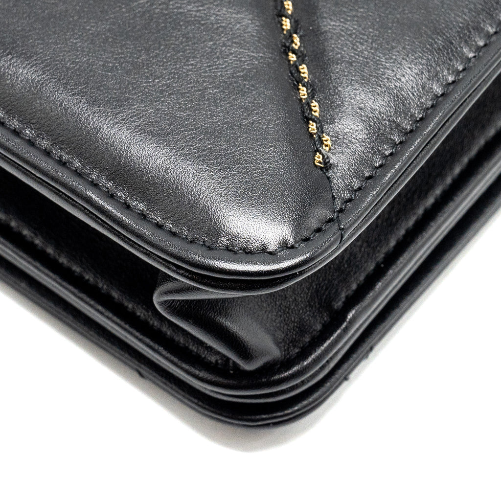 chanel-quilted-wallet-on-chain-shiny-calfskin-black-ghw-microchip-copy
