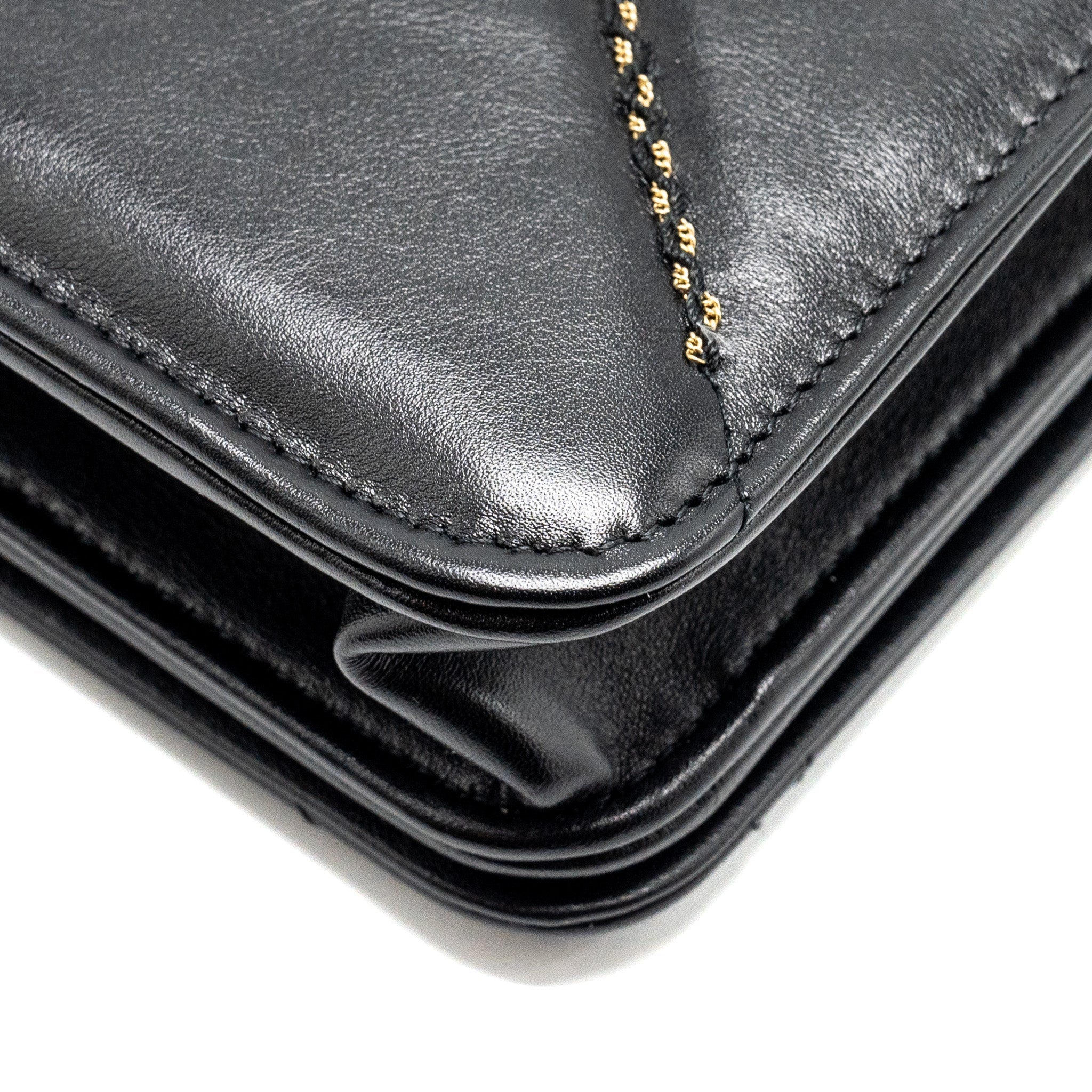 chanel-quilted-wallet-on-chain-shiny-calfskin-black-ghw-microchip-copy