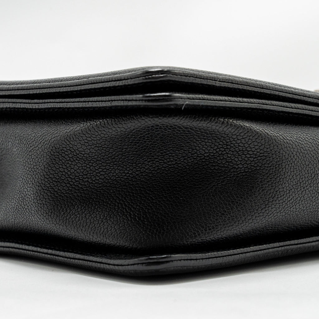 chanel-boy-bag-black