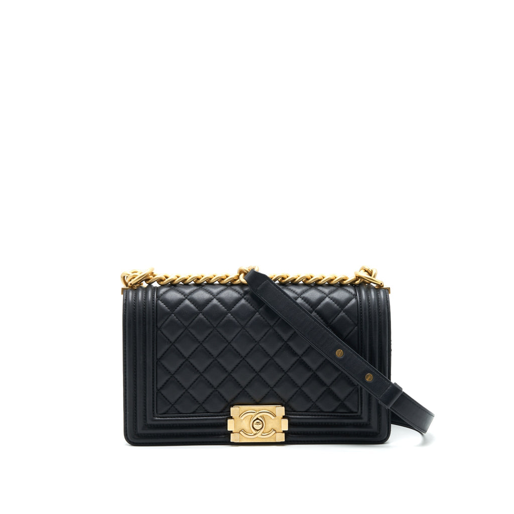 chanel-medium-boy-black-lambskin-ghw