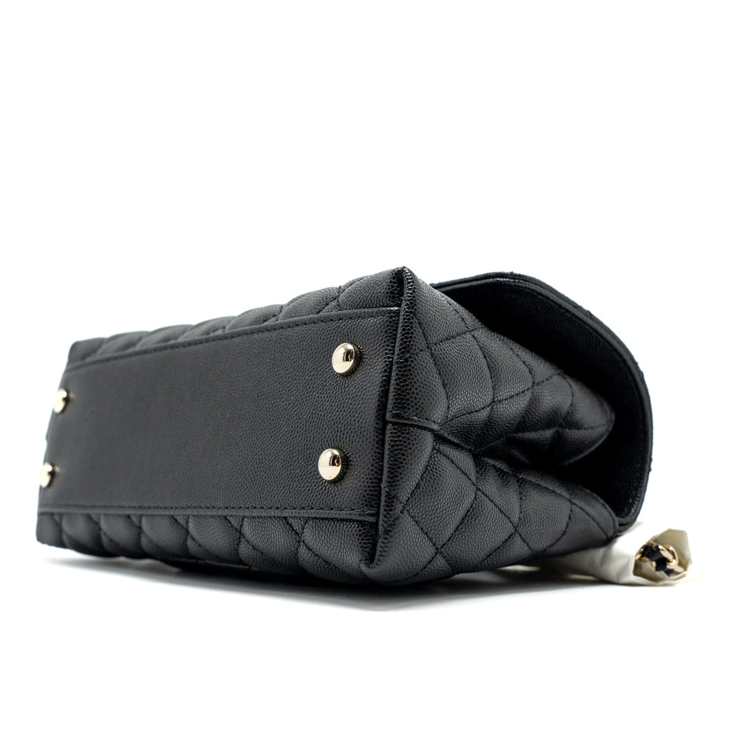 chanel-small-coco-handle-caviar-black-lghw-microchip-7
