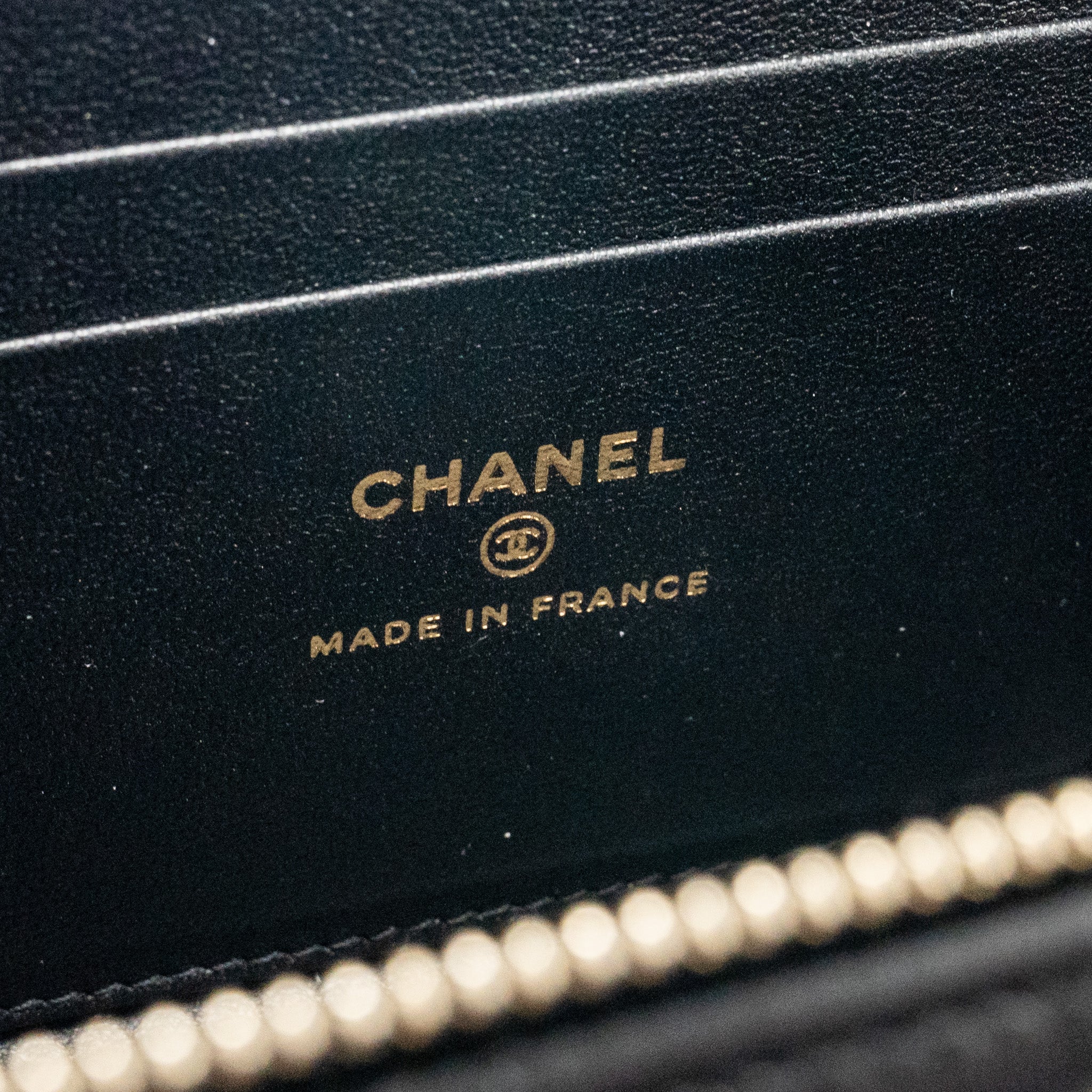chanel-top-handle-long-vanity-case-lambskin-black-lghw-microchip