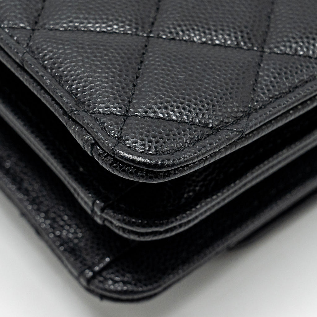 chanel-23s-wallet-on-chain-with-bag-charm-caviar-black-ghwmicrochip-1