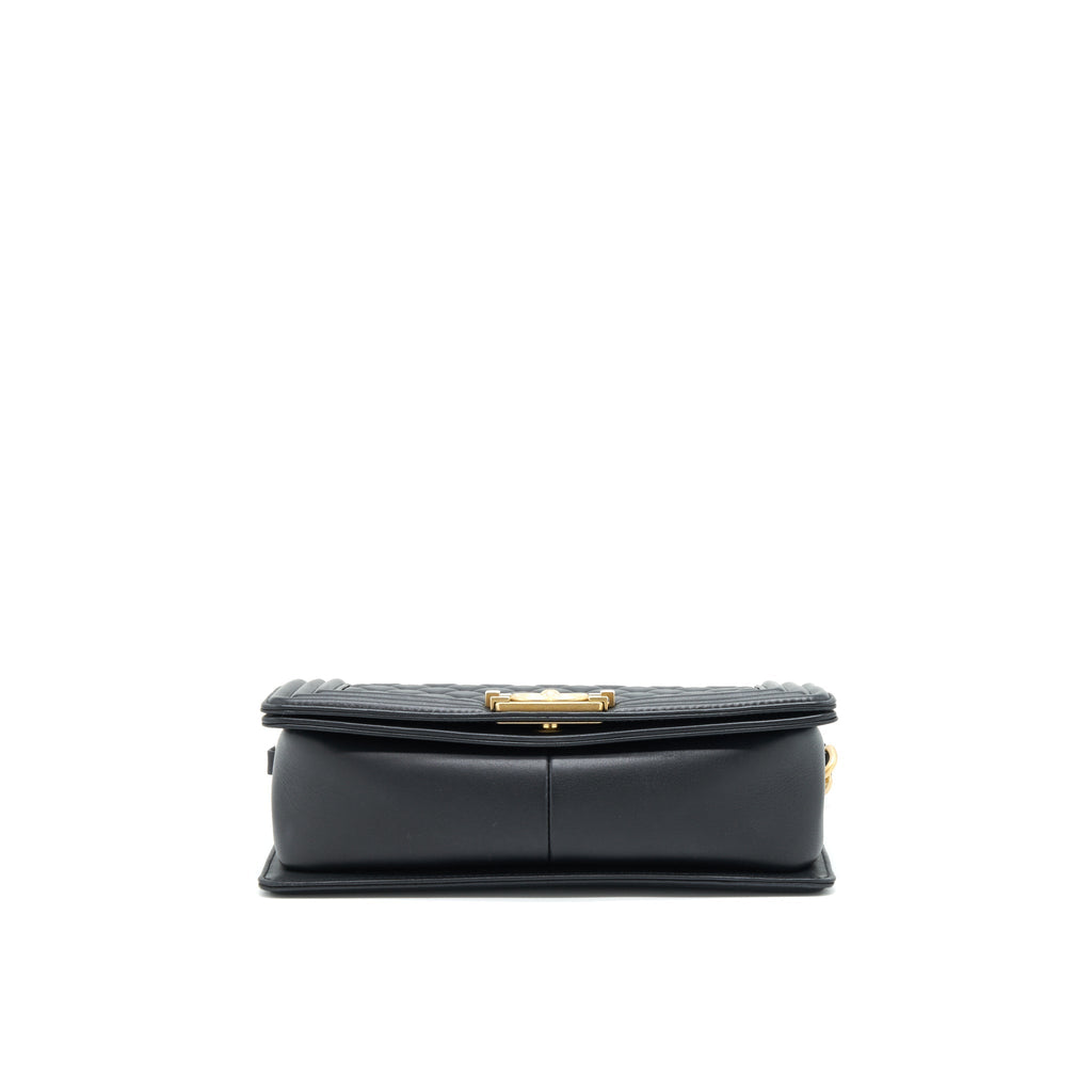 chanel-medium-boy-black-lambskin-ghw