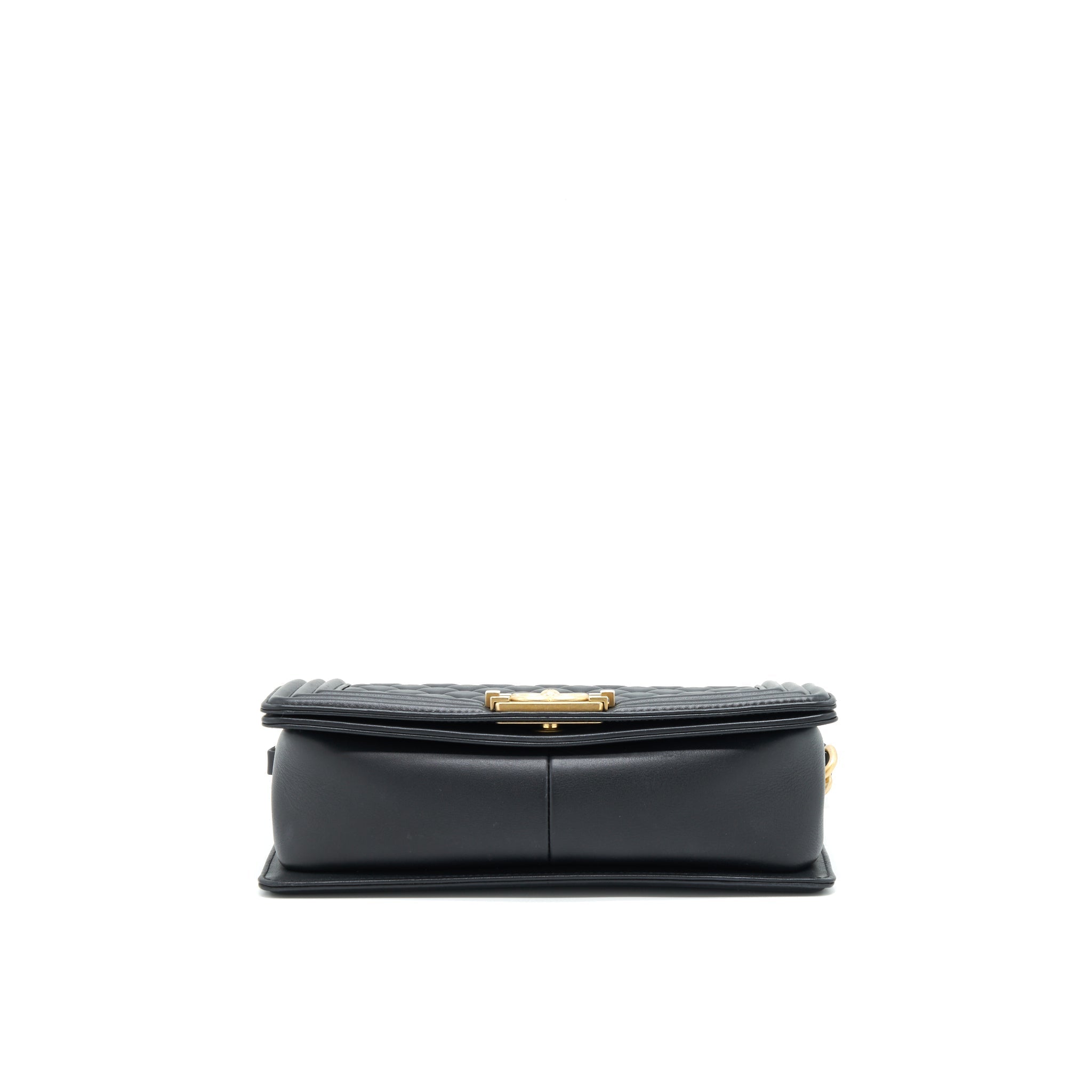chanel-medium-boy-black-lambskin-ghw