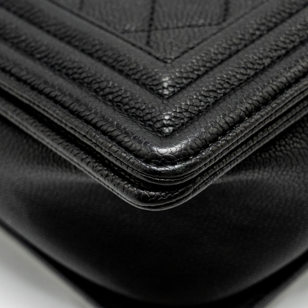 chanel-boy-bag-black