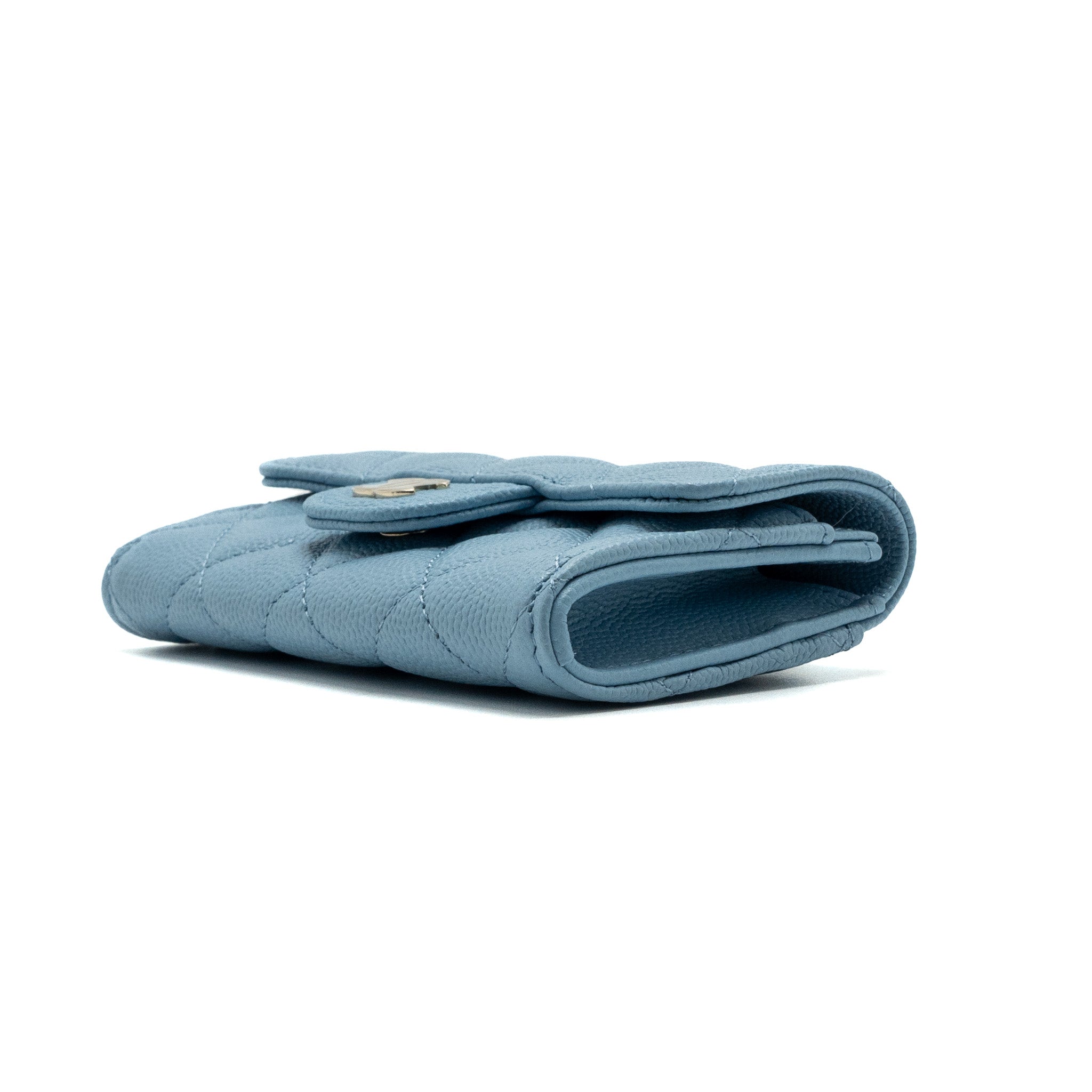 chanel-classic-flap-card-holder-caviar-blue-lghw