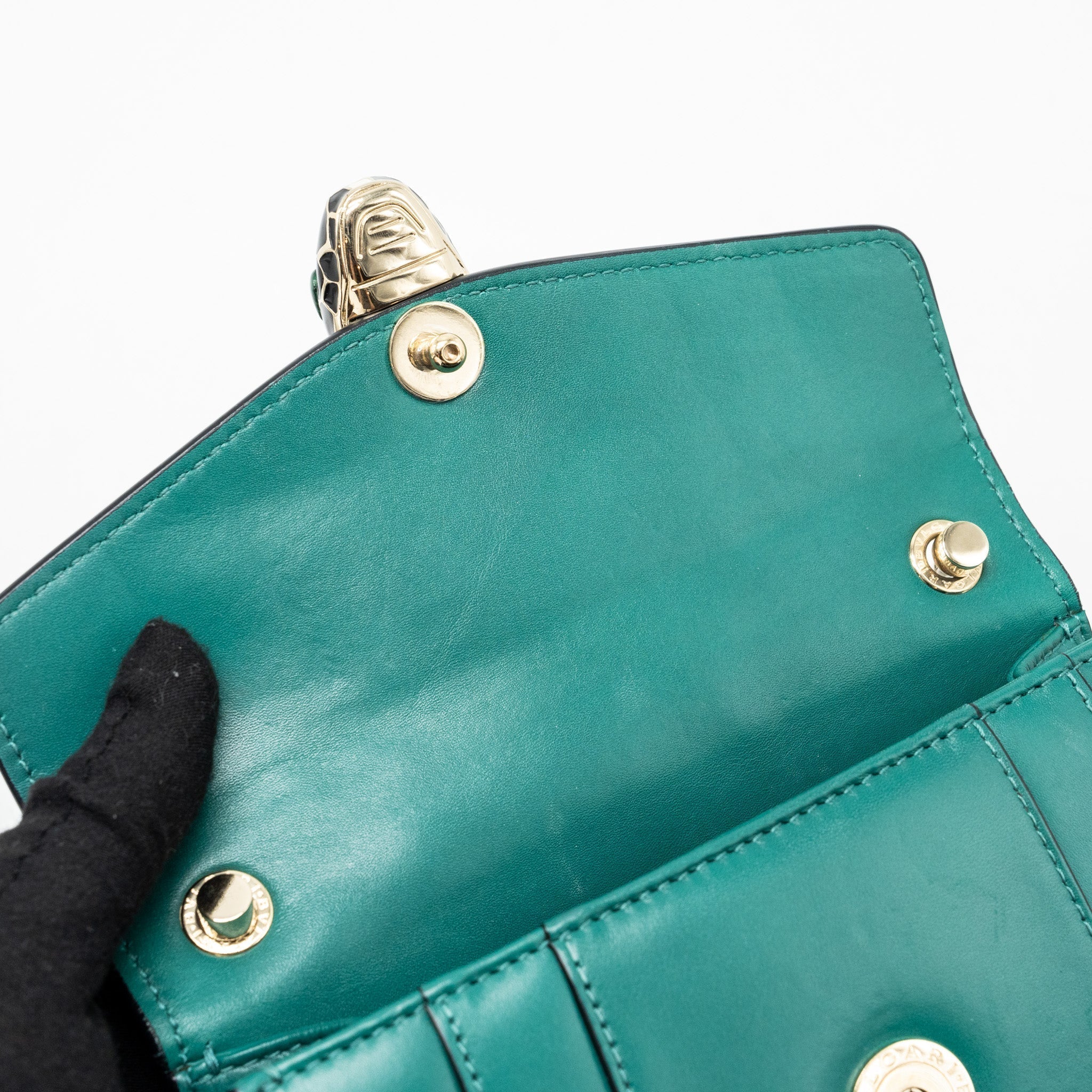 bvlgari-serpenti-forever-crossbody-bag-caflskin-green-ghw