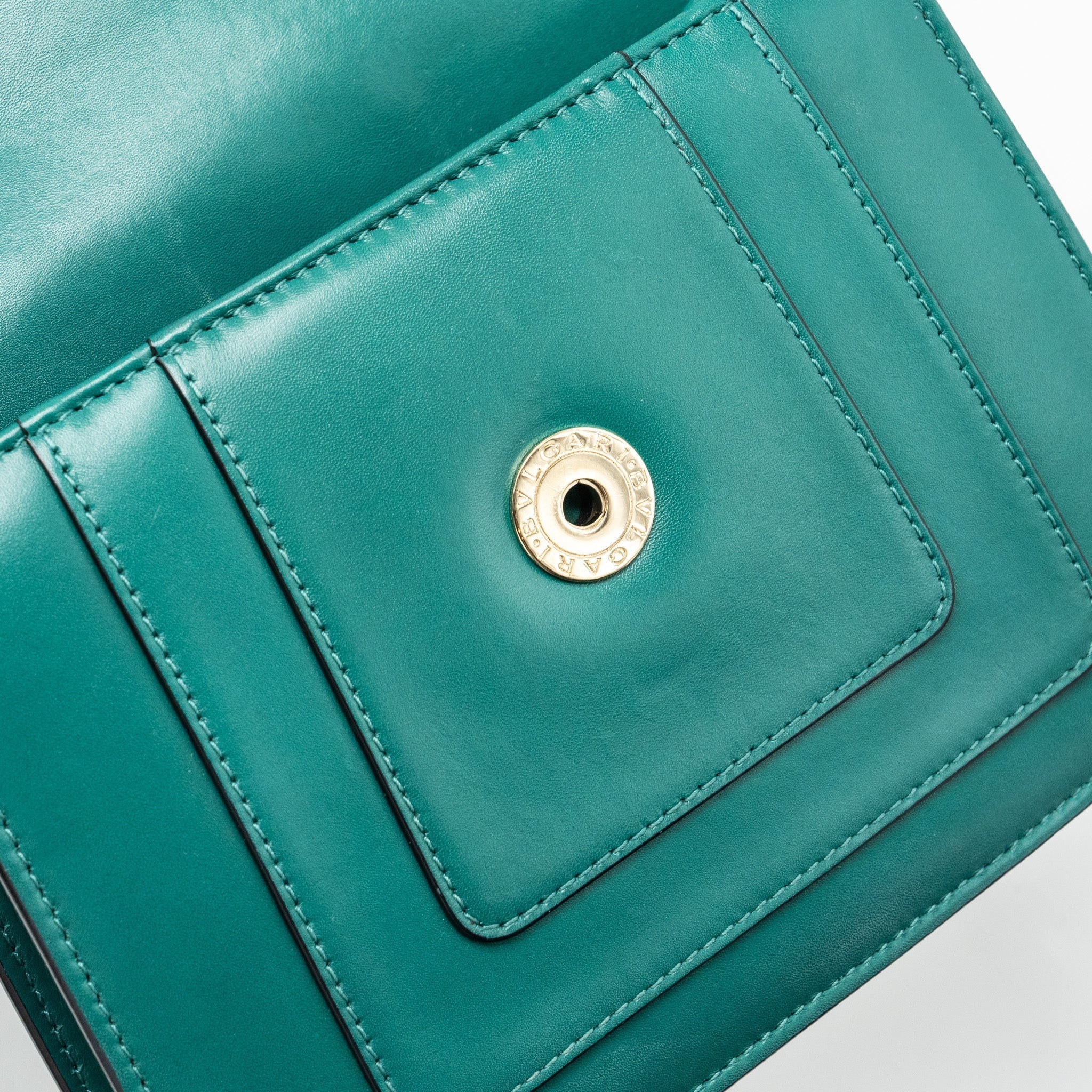 bvlgari-serpenti-forever-crossbody-bag-caflskin-green-ghw