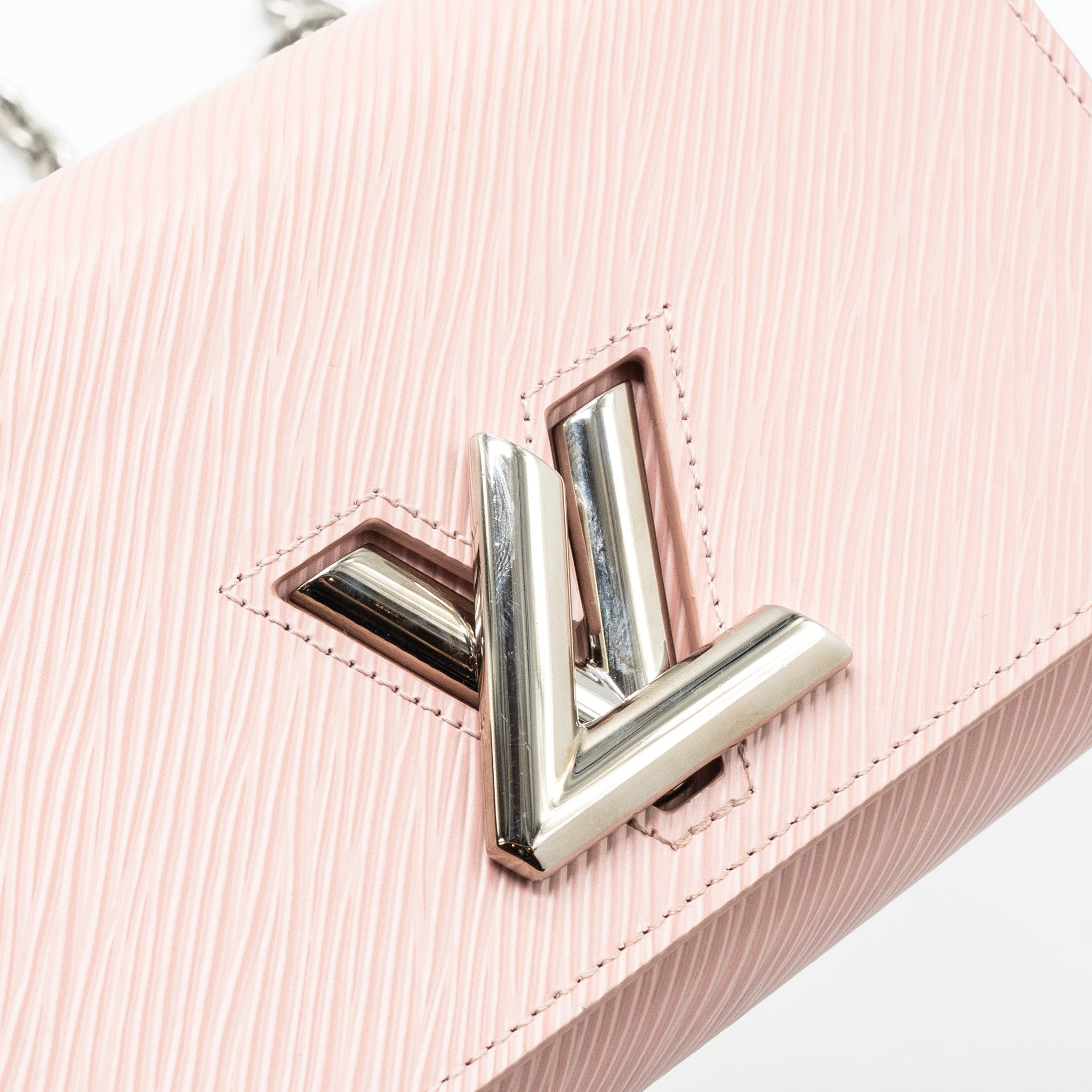 louis-vuitton-twist-chain-pouch-epi-rose-ballerine-shw