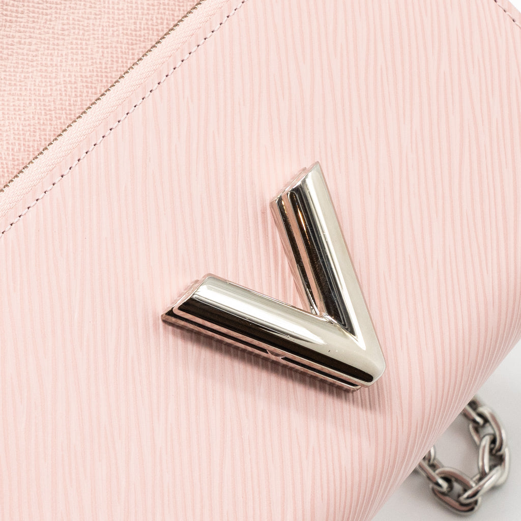 louis-vuitton-twist-chain-pouch-epi-rose-ballerine-shw
