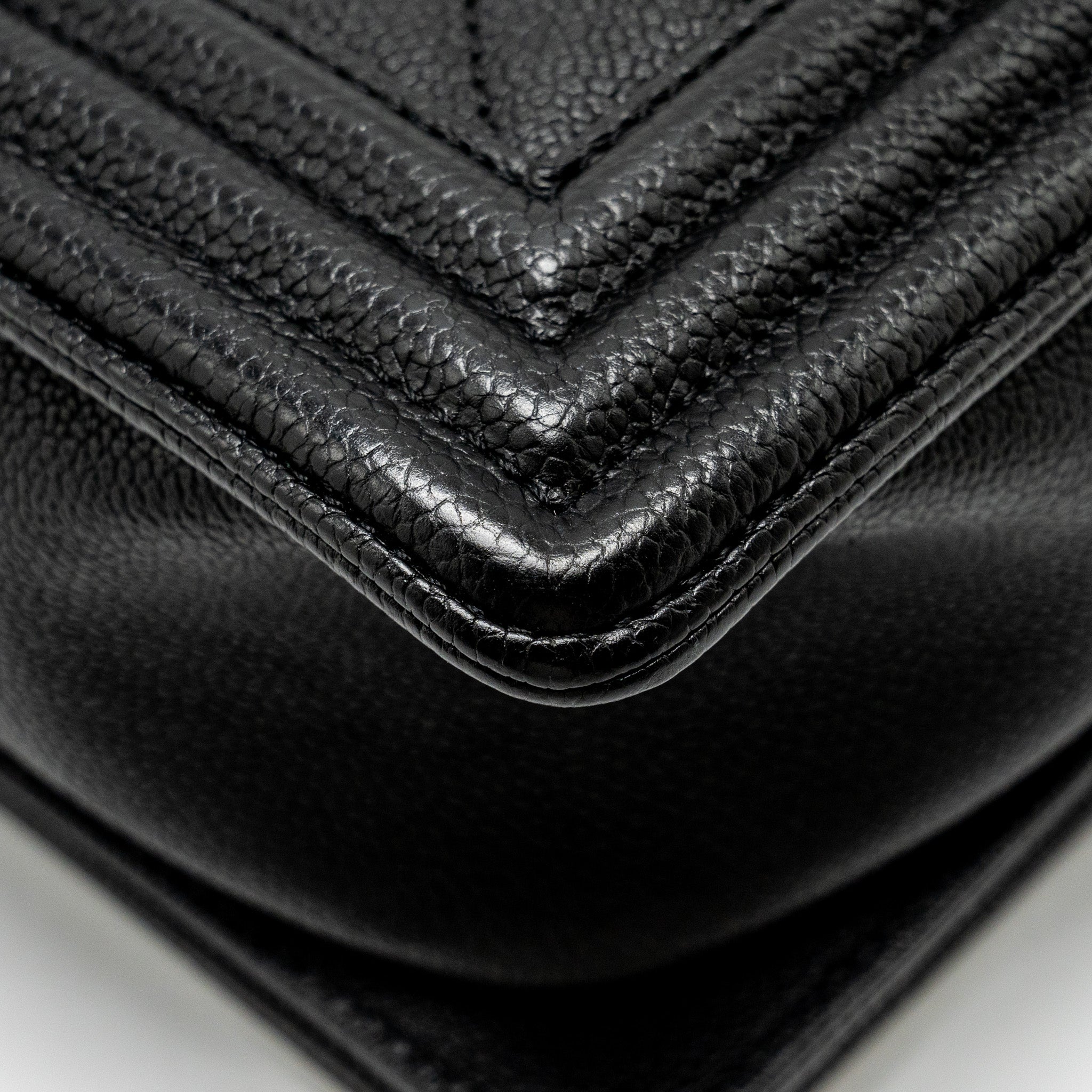 chanel-boy-bag-black