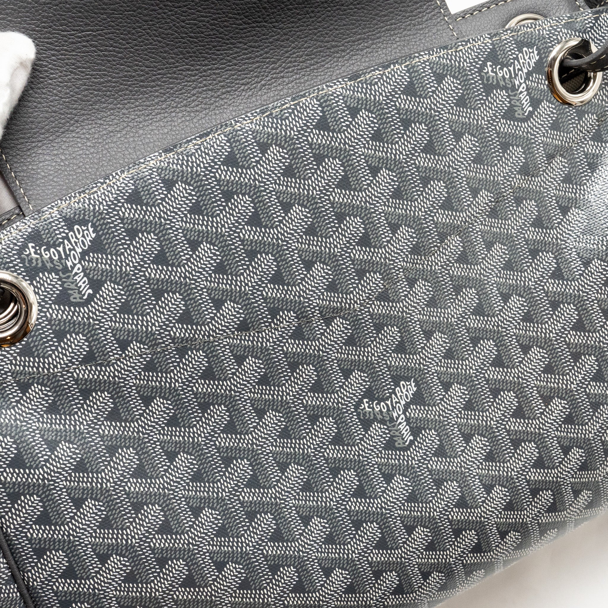 goyard-rouette-souple-pm-bag-goyardline-canvas-calfskin-grey-shw