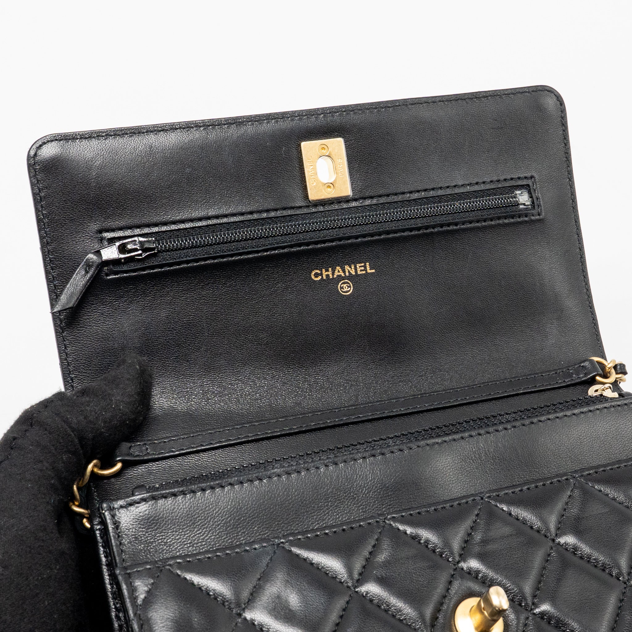 chanel-pearl-crush-wallet-on-chain-lambskin-black-ghw-microchip-copy